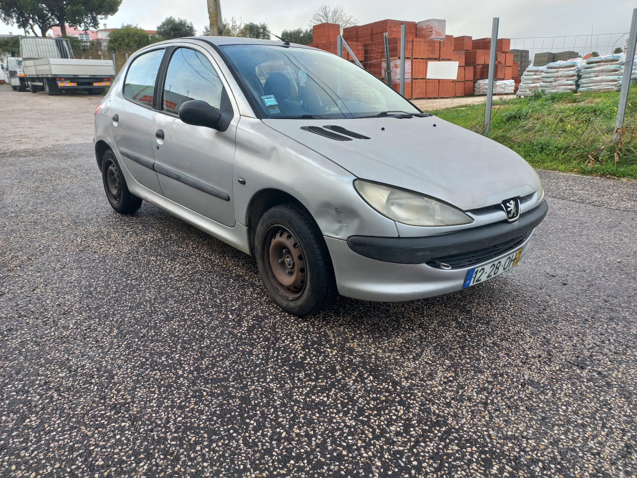 Peugeot 206 · Ano 1999 — image 3