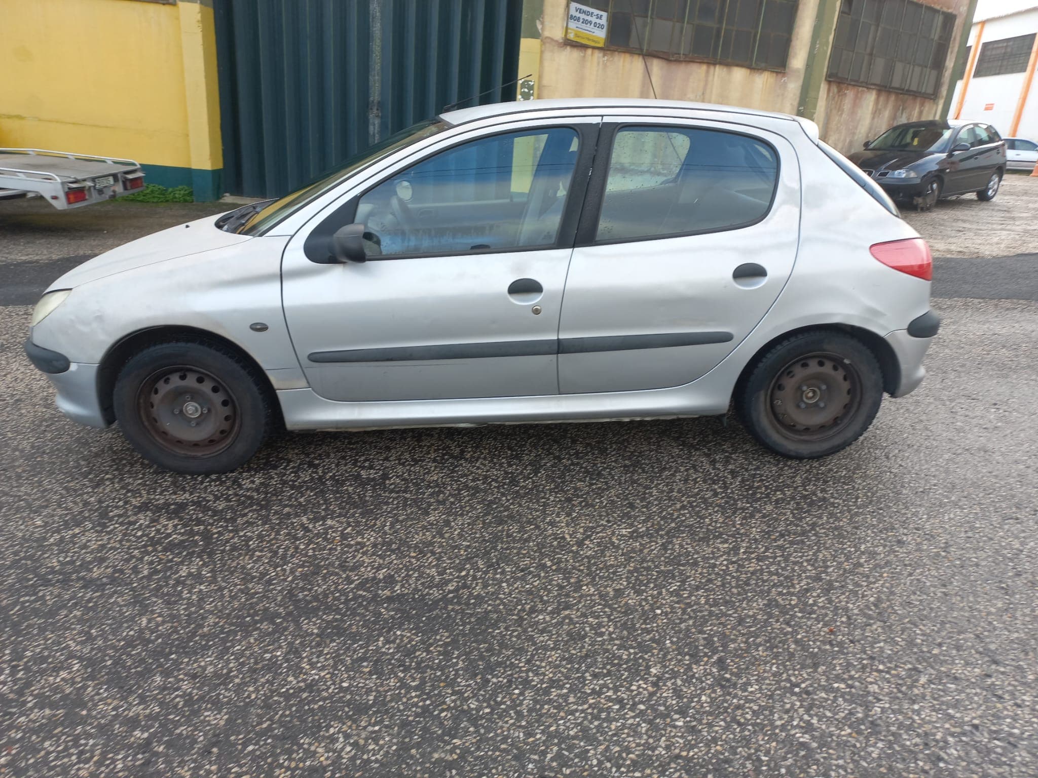 Peugeot 206 · Ano 1999 — image 8