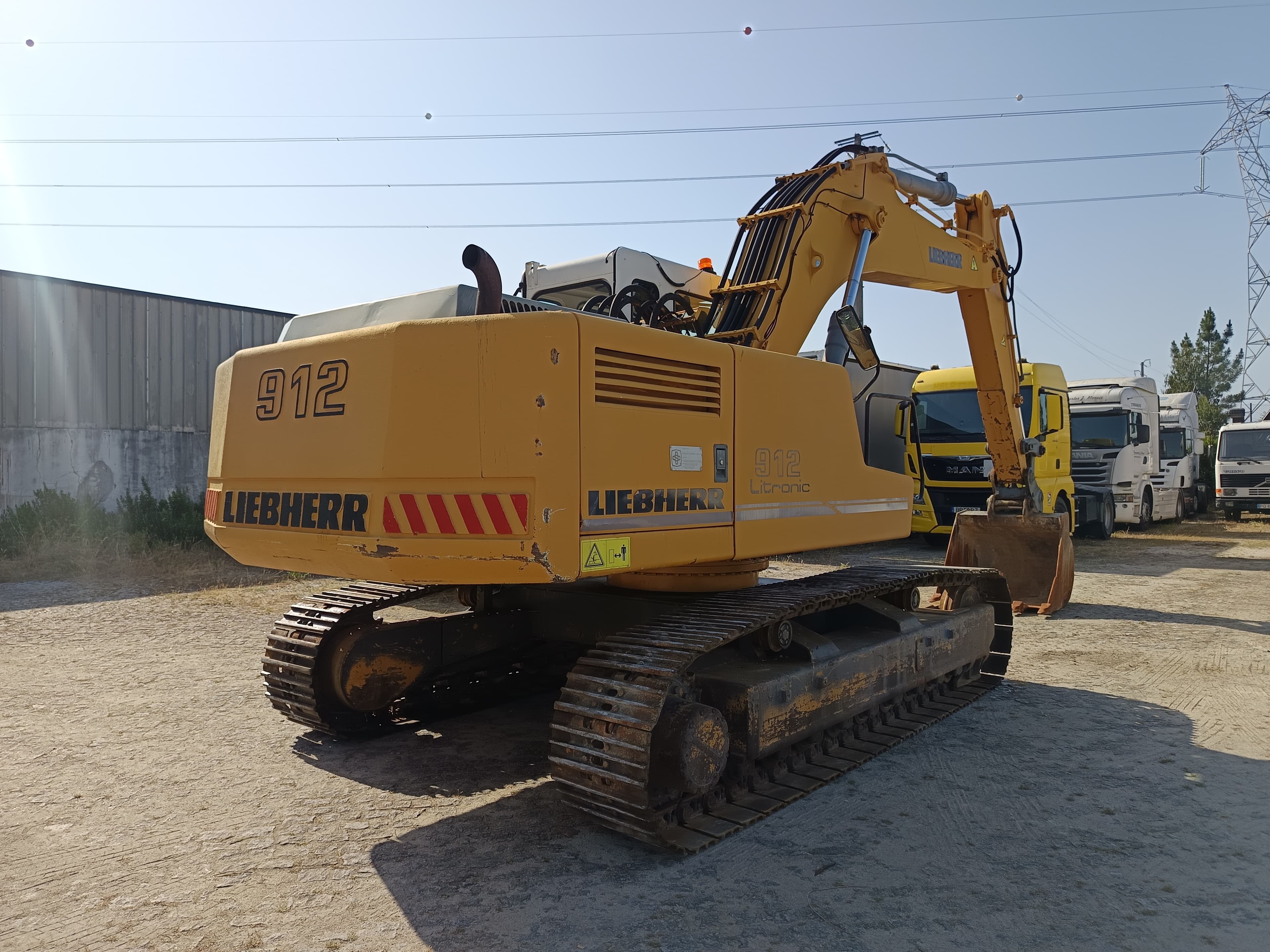 Giratória Liebherr · Ano 1994 — image 3