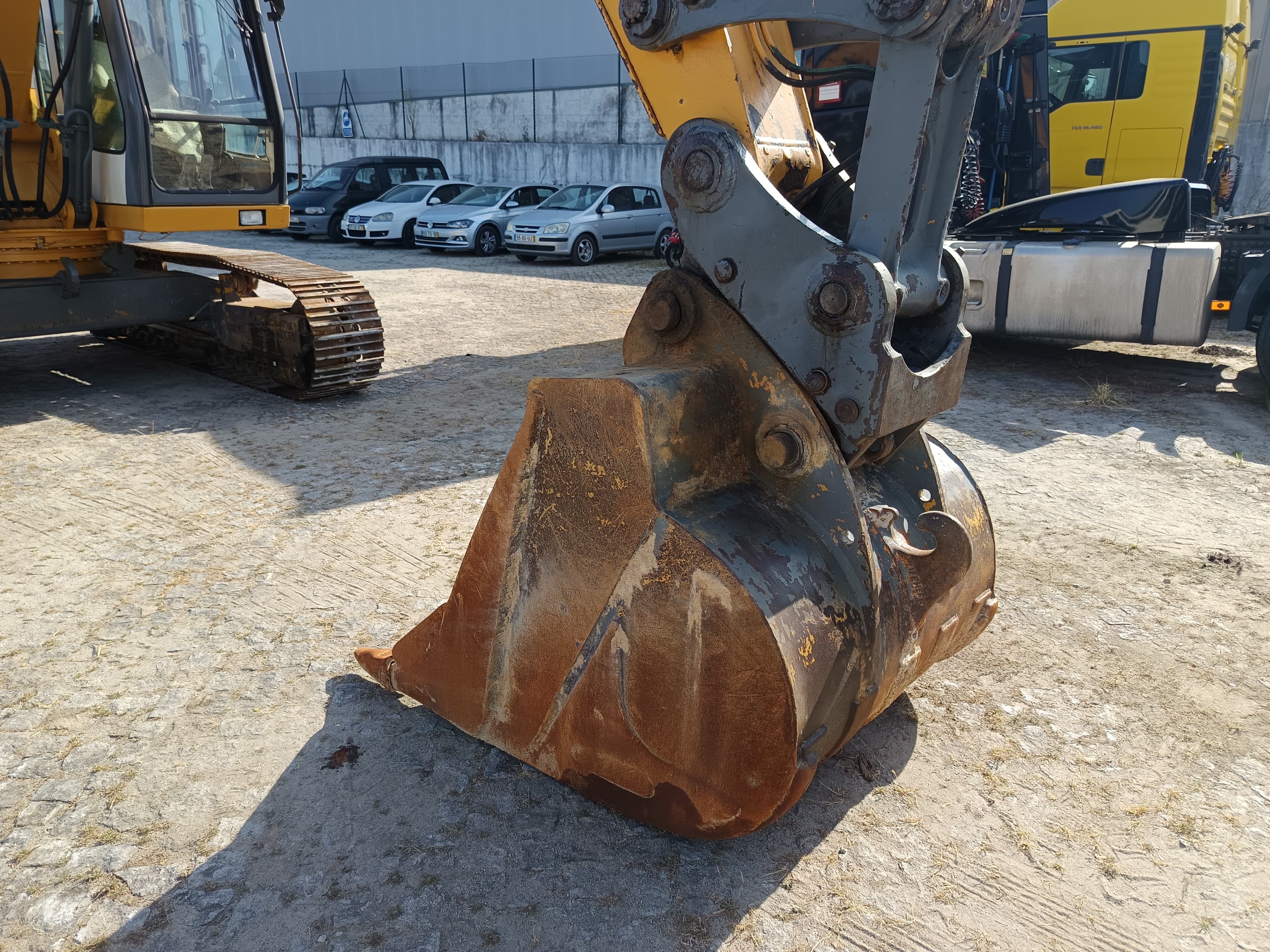 Giratória Liebherr · Ano 1994 — image 6