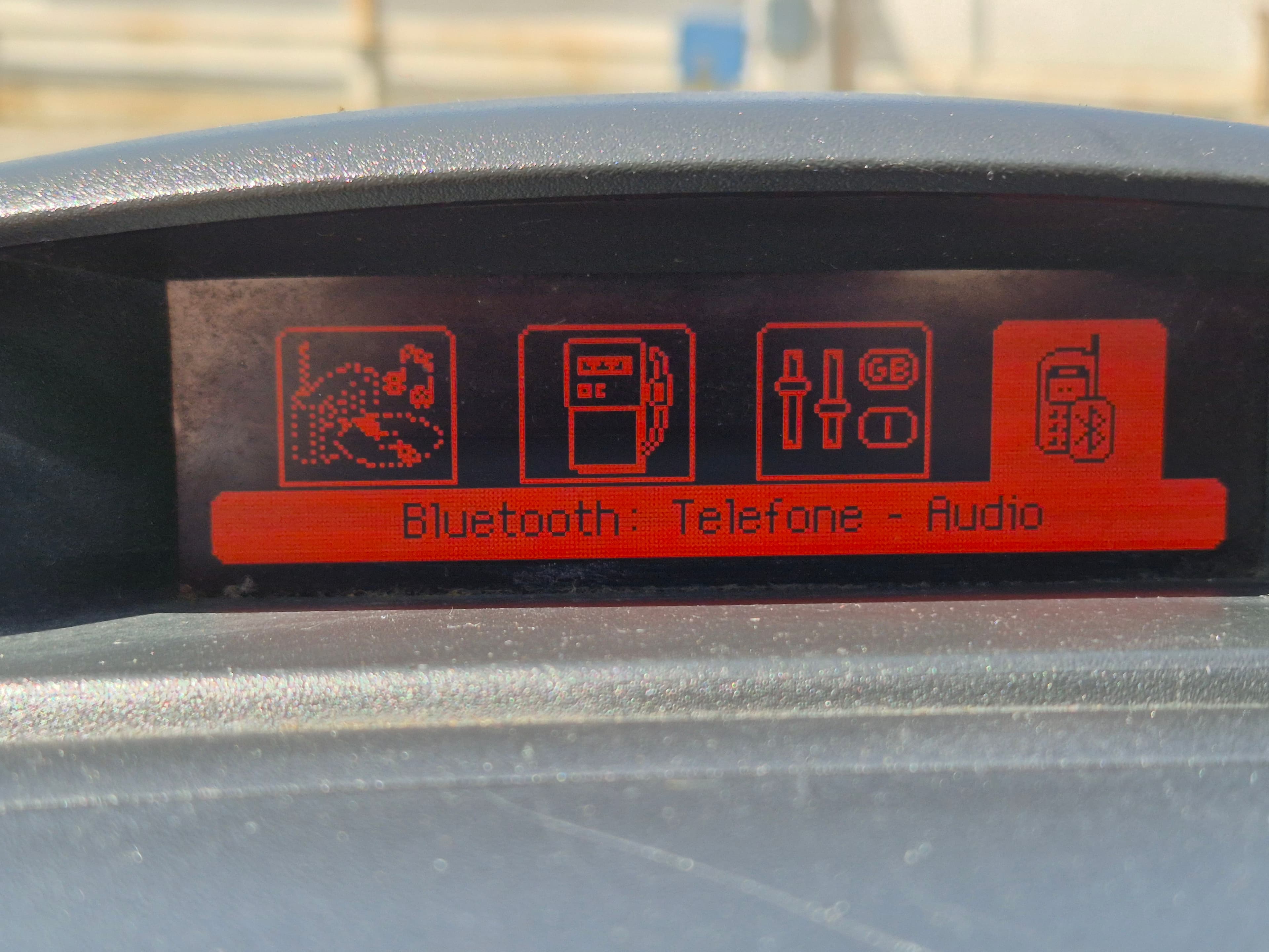 Peugeot Partner · Ano 2014 — image 26