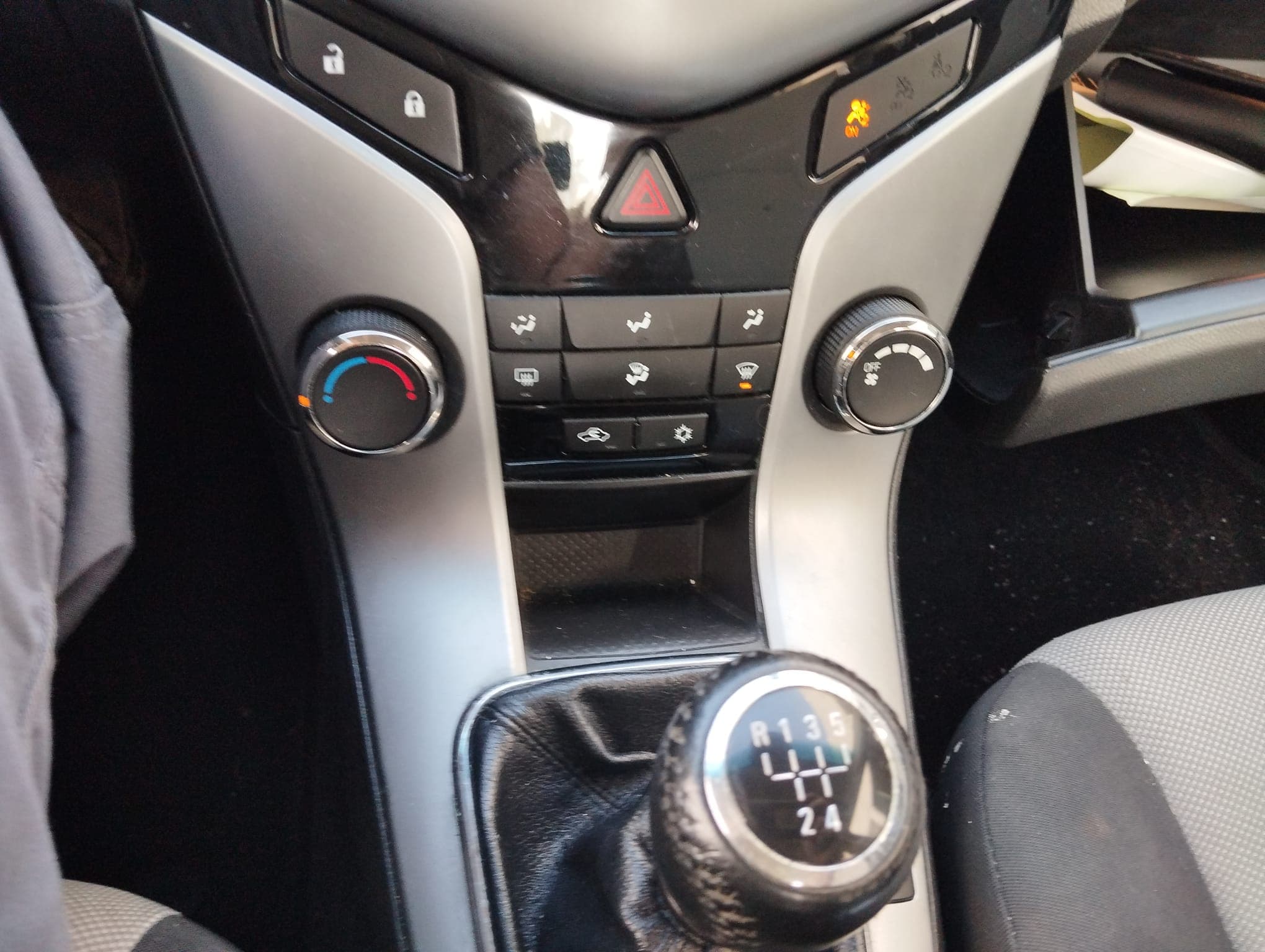 Chevrolet Cruze · Ano 2012 — image 20