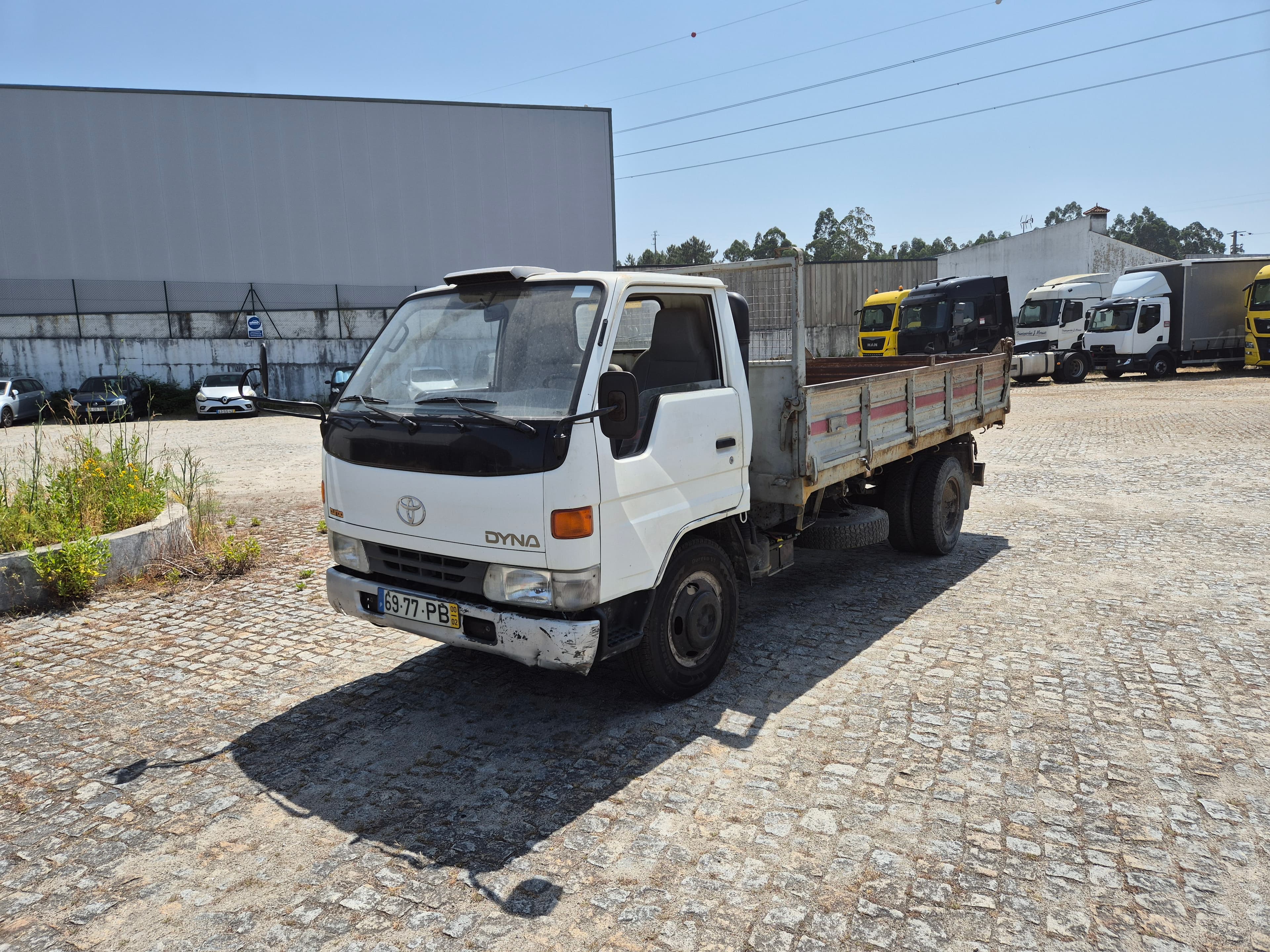 Toyota Dyna · Ano 2000 — imagem 3