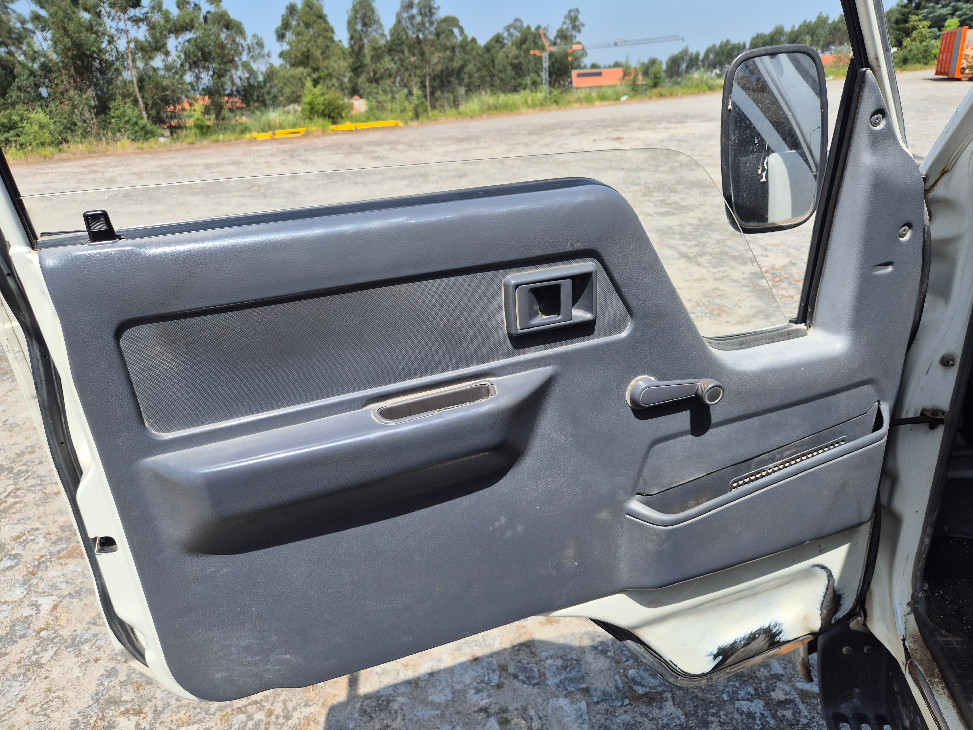 Toyota Dyna · Ano 2000 — imagem 22