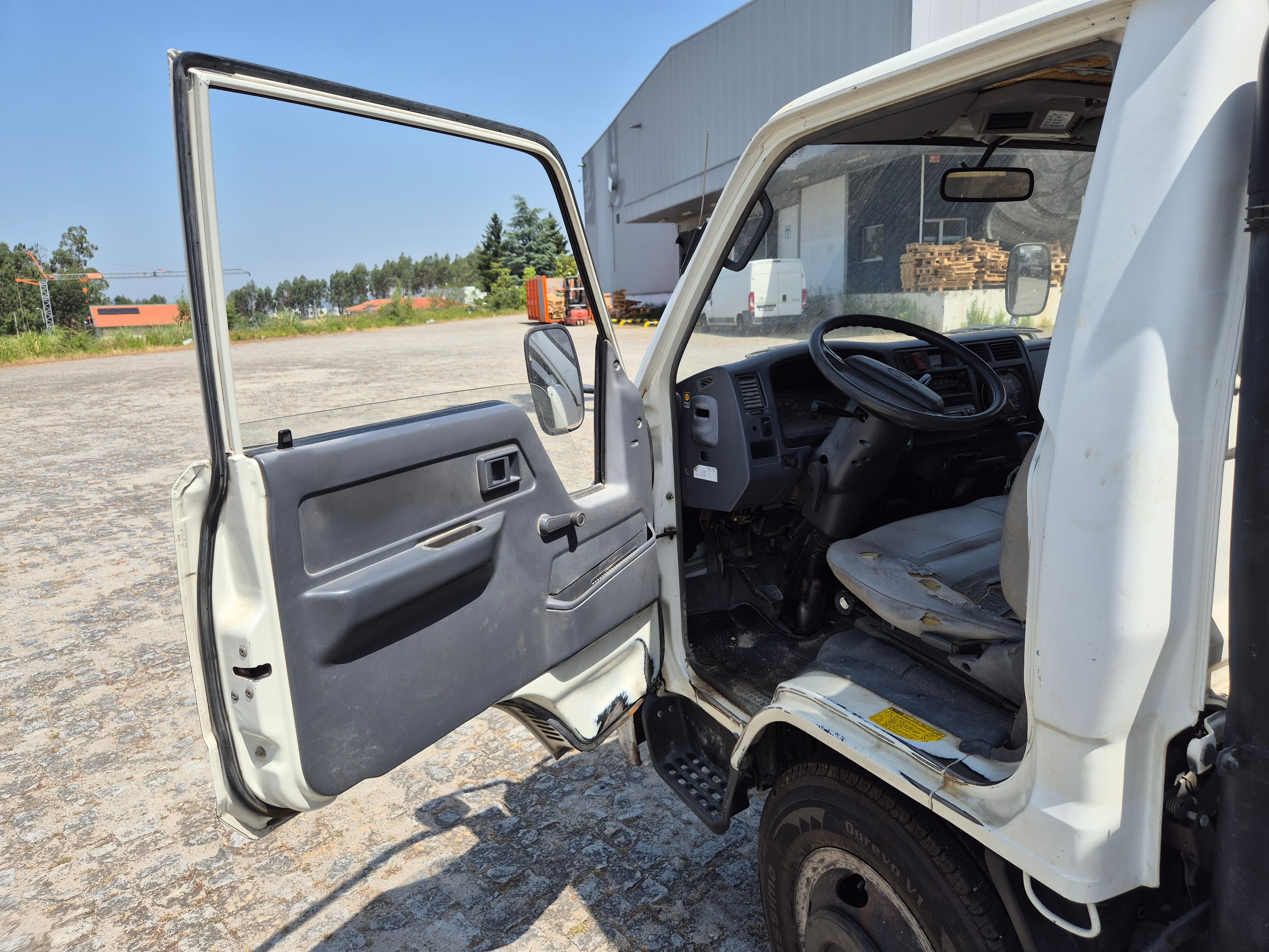 Toyota Dyna · Ano 2000 — imagem 21
