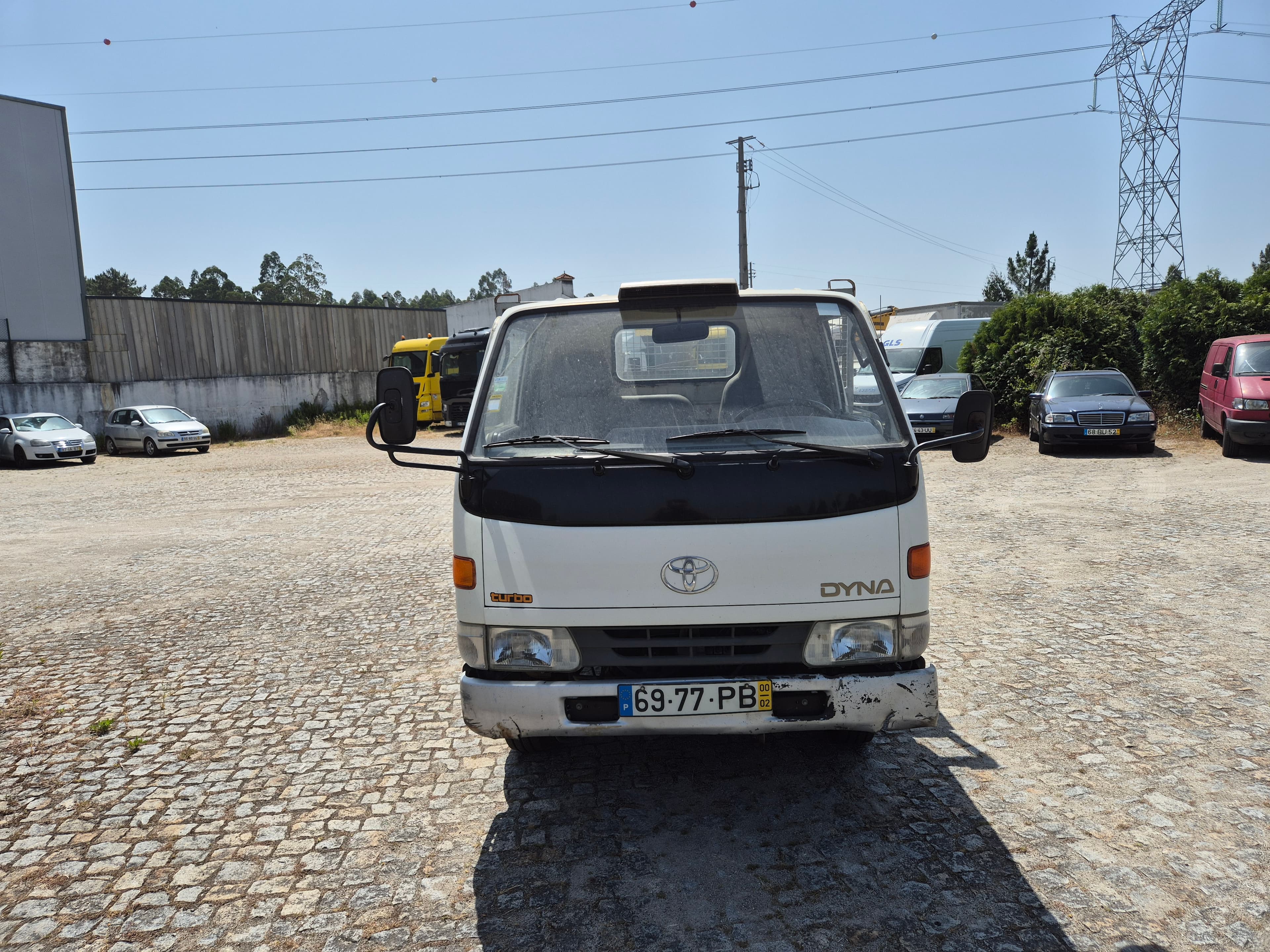 Toyota Dyna · Ano 2000 — imagem 2