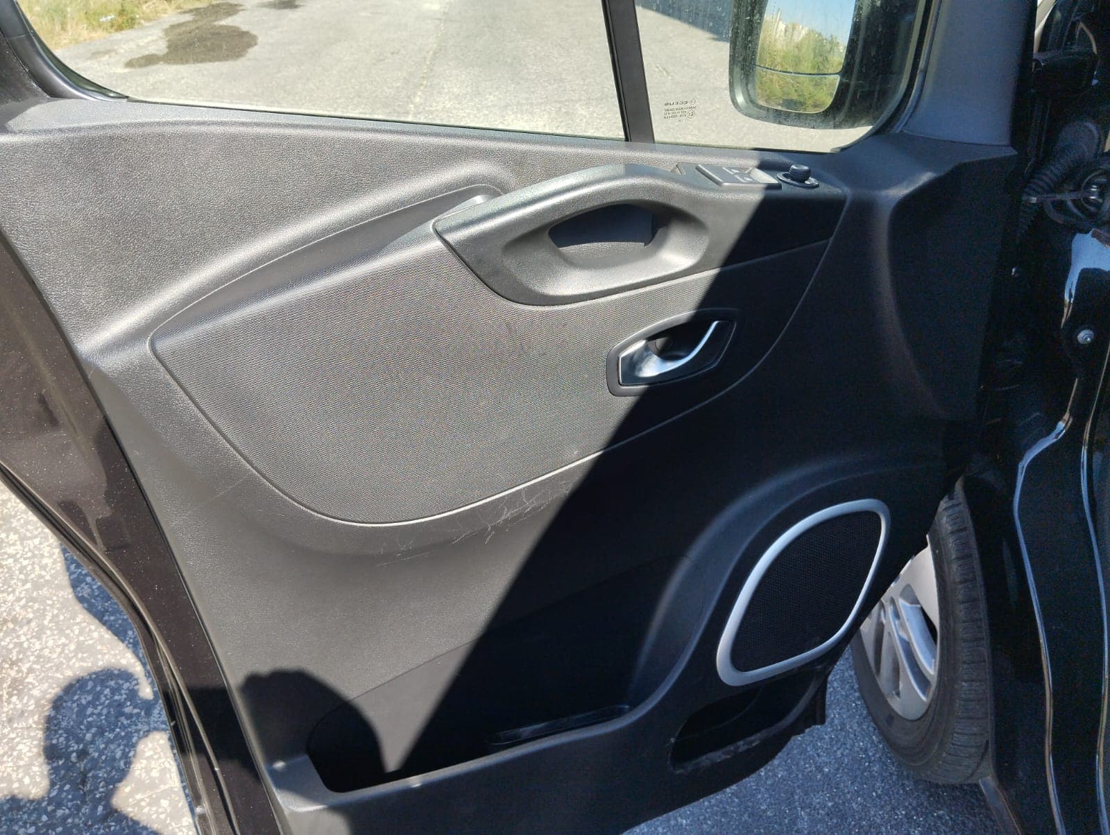 Renault Trafic · Ano 2020 — imagen 11