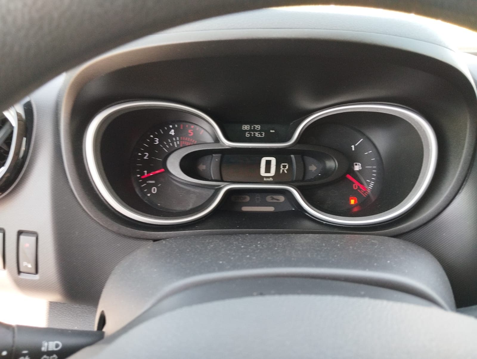 Renault Trafic · Ano 2020 — imagen 18