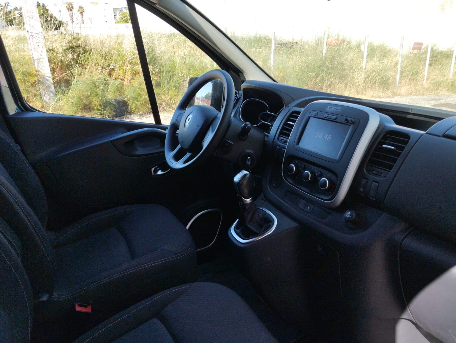 Renault Trafic · Ano 2020 — imagen 15