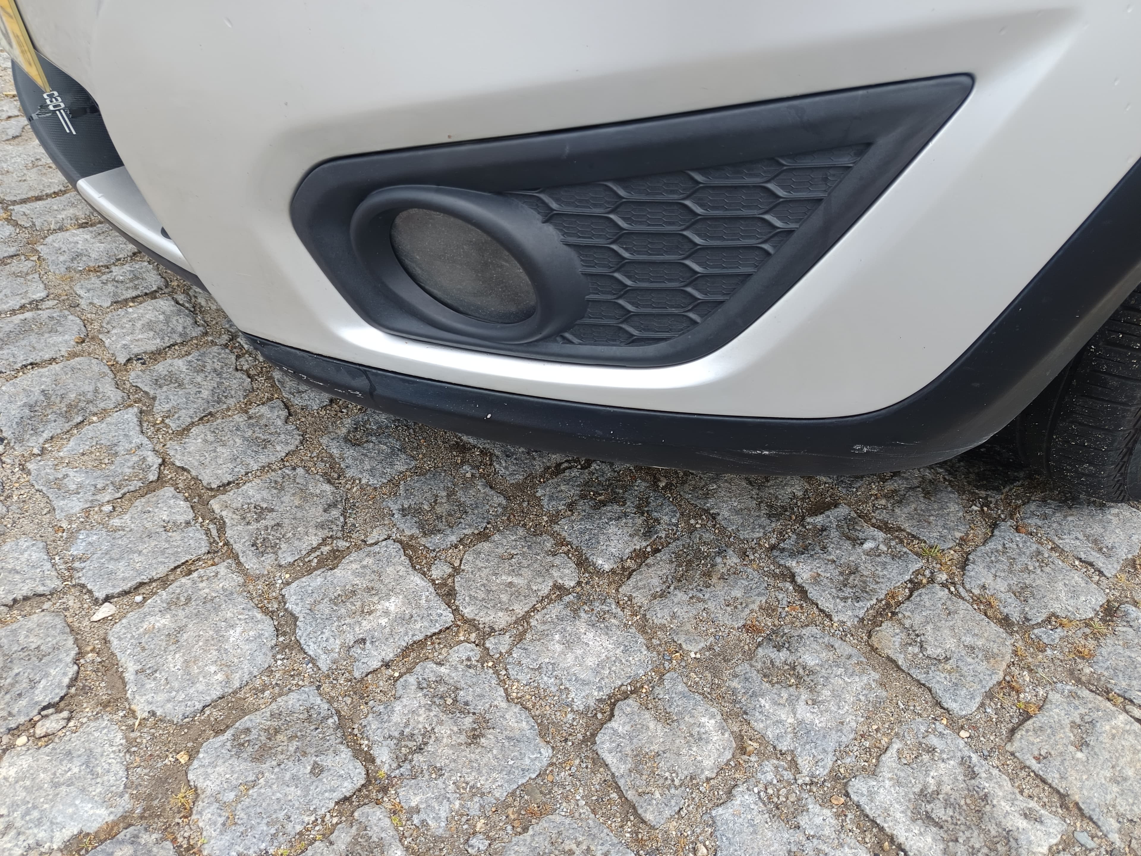Volvo C30 · Ano 2010 — imagem 11