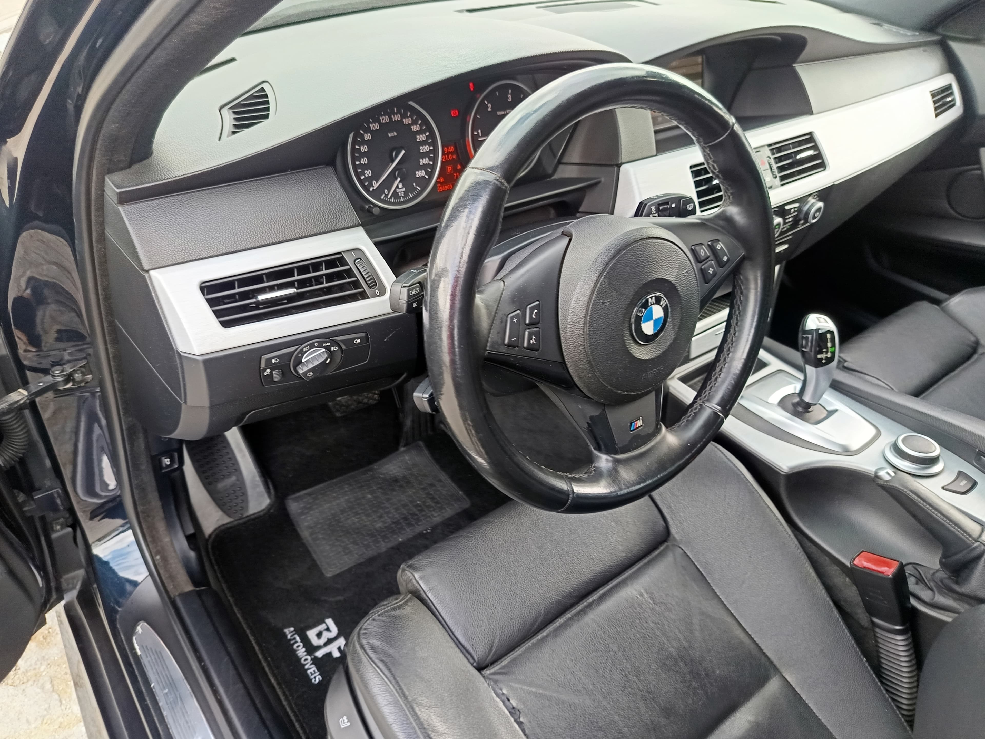 BMW 520D · Ano 2008 — imagen 31