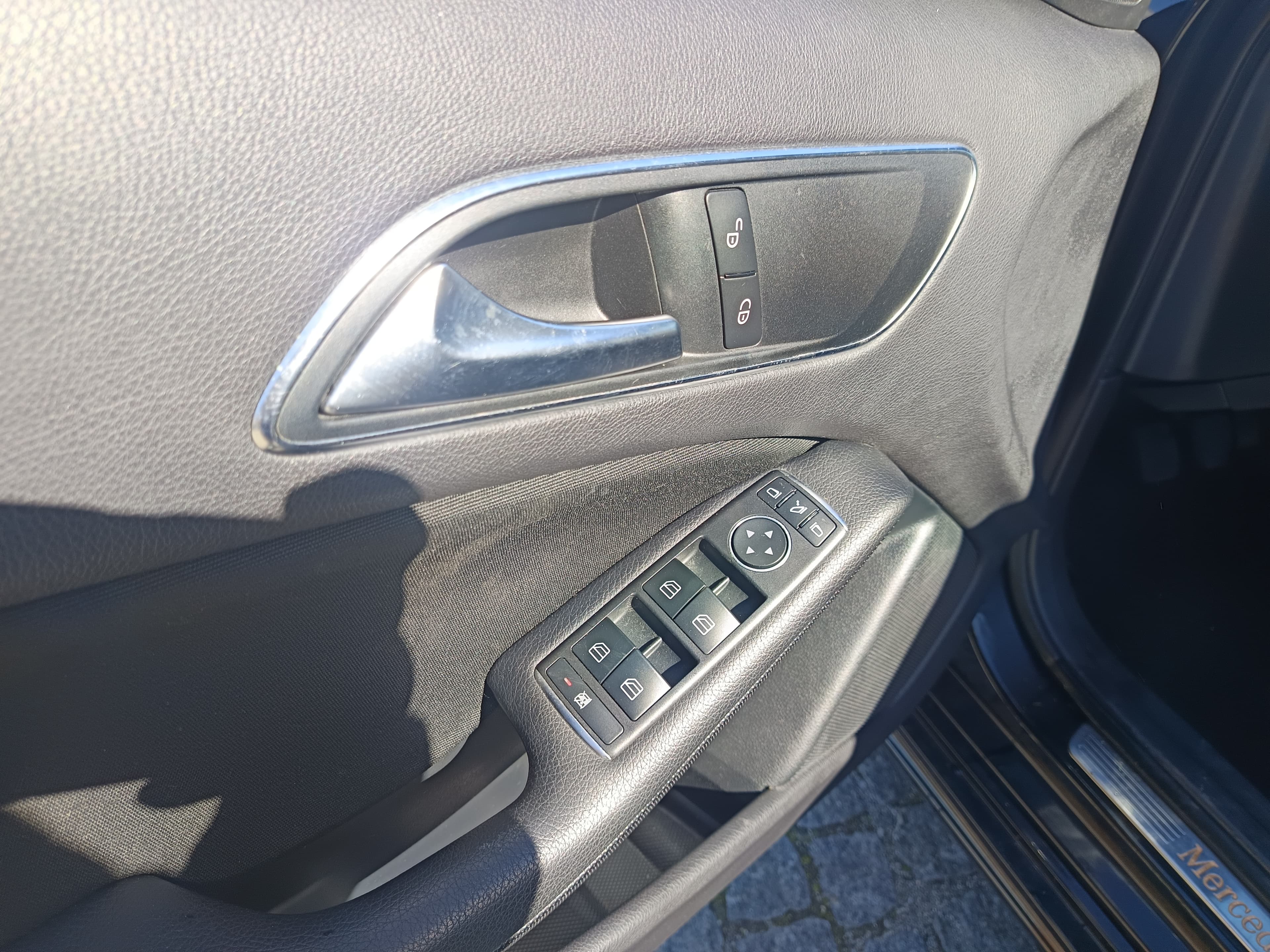 Mercedes-Benz A180 CDI · Ano 2013 — imagem 32
