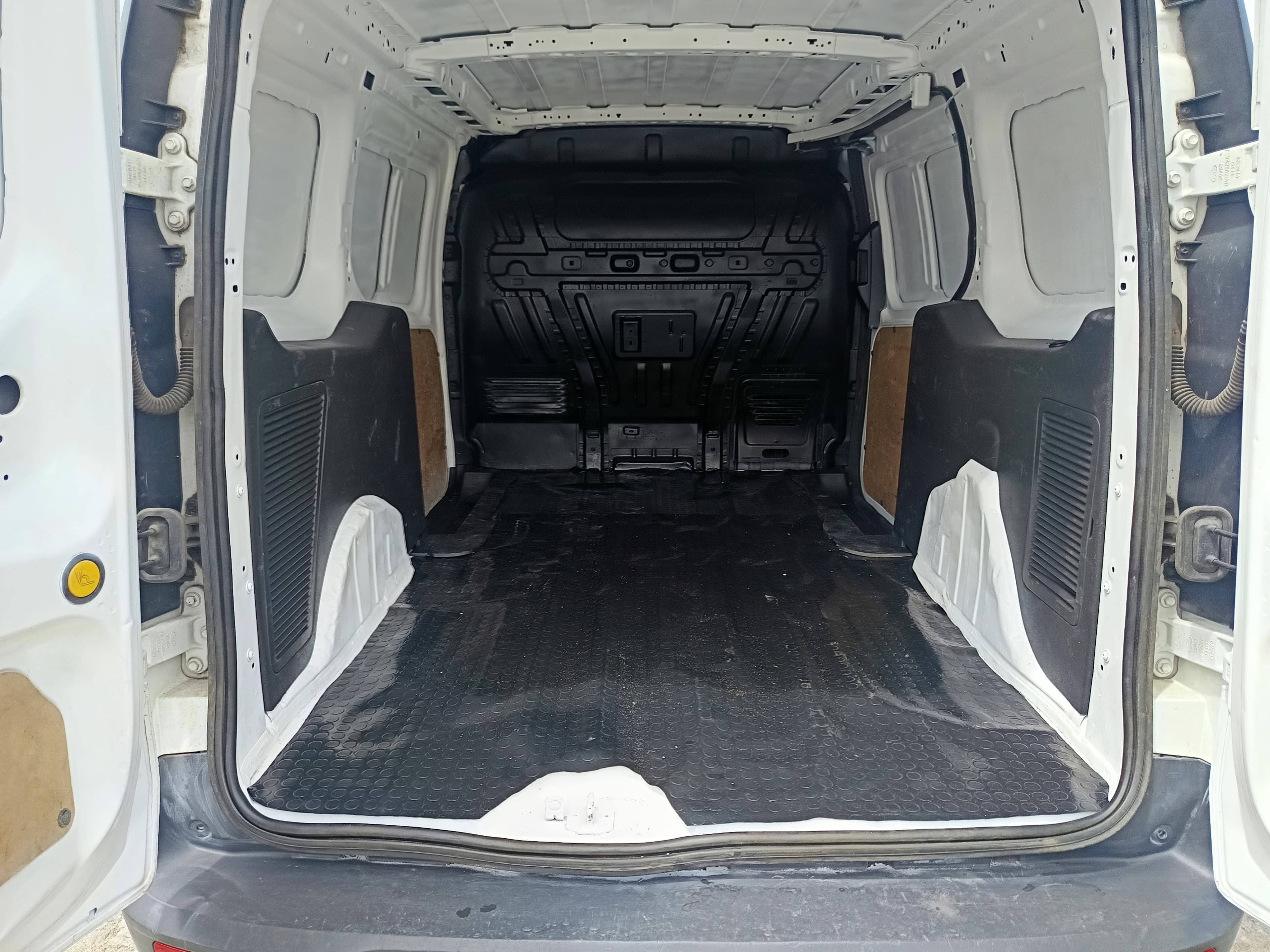 Ford Transit Connect · Ano 2014 — image 20