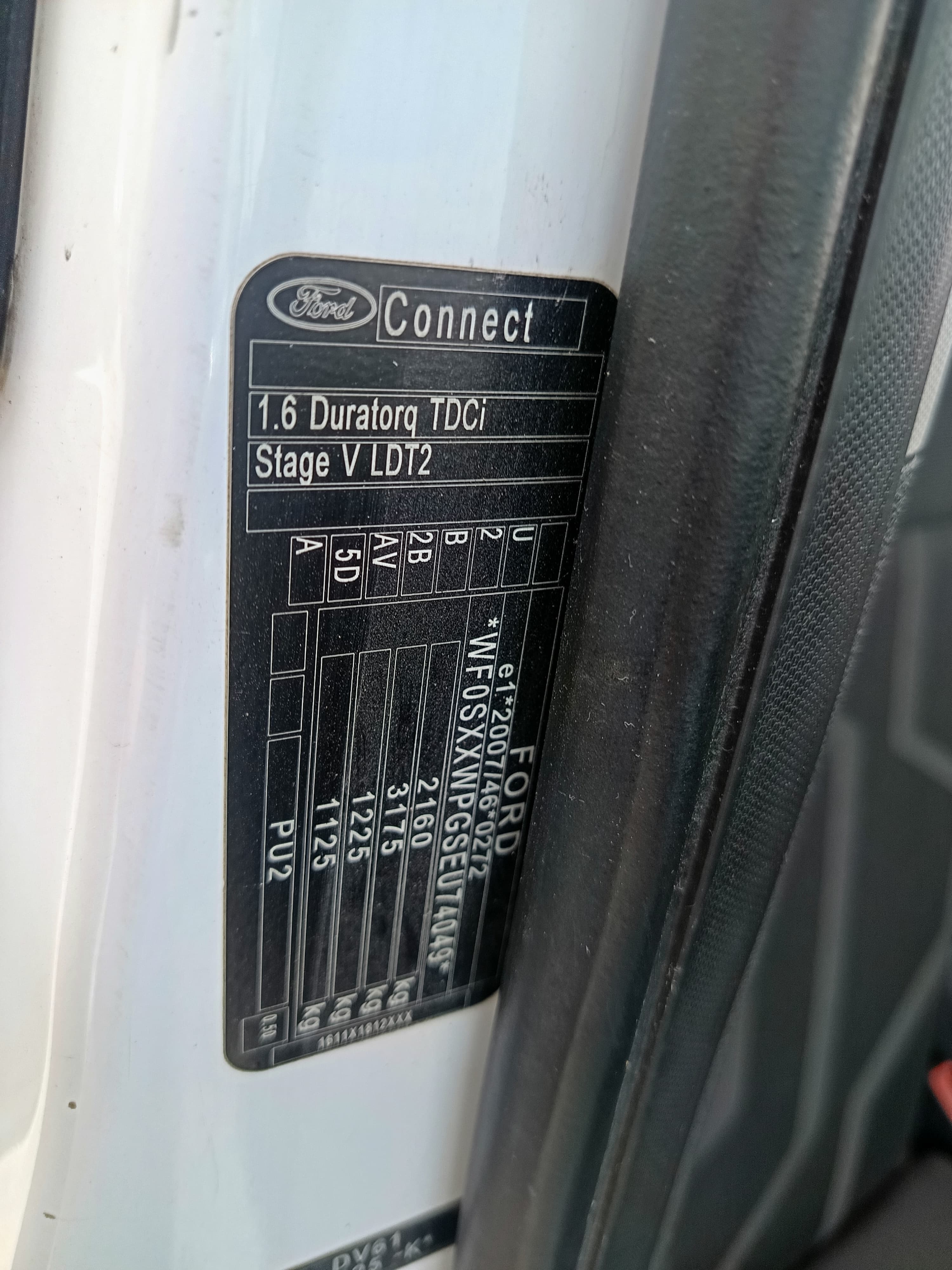 Ford Transit Connect · Ano 2014 — image 25