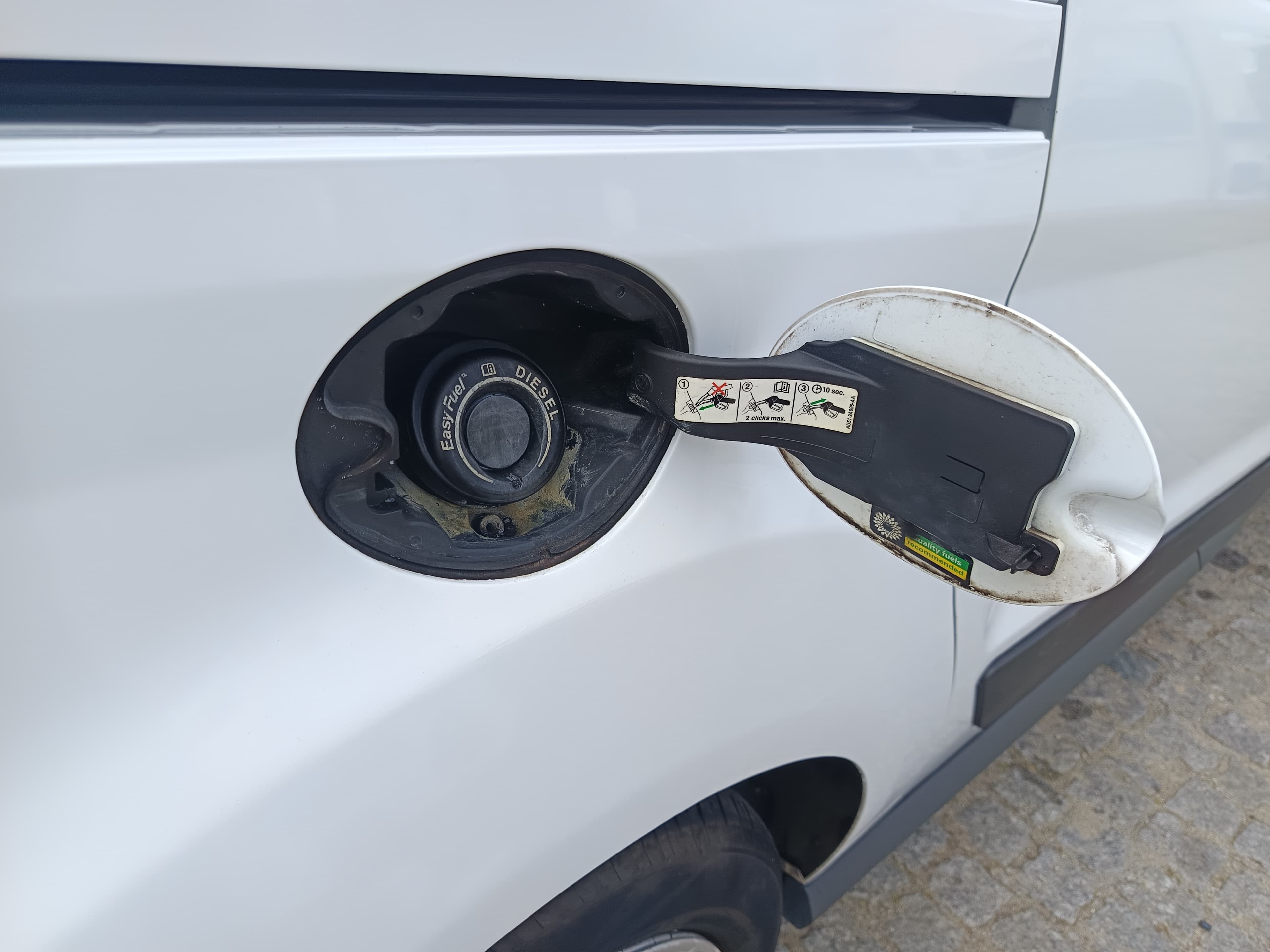 Ford Transit Connect · Ano 2014 — image 11