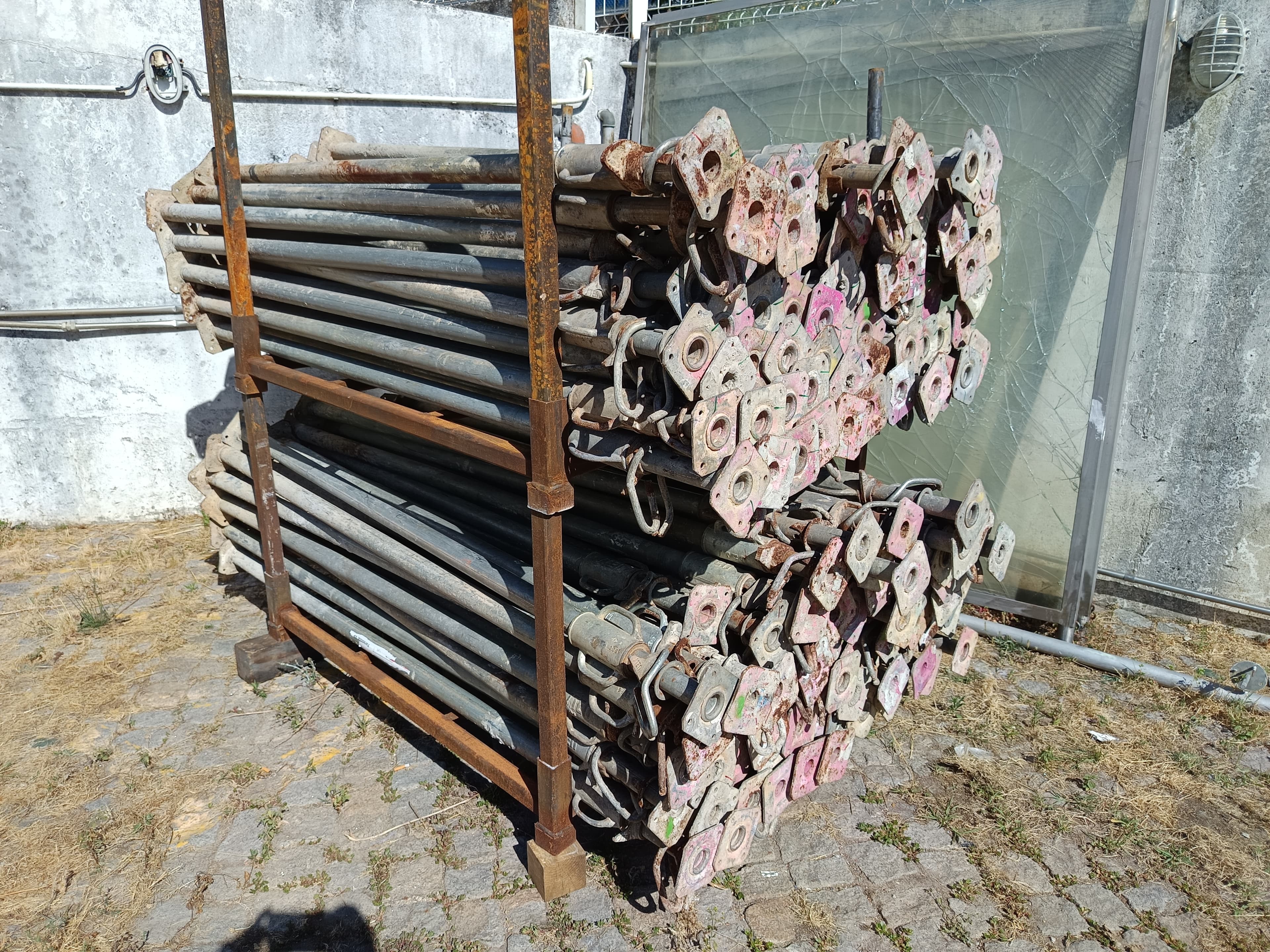 Escoras Metálicas — imagen 2
