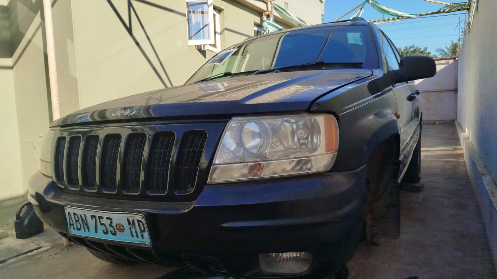 Jeep Grand Cherokee 2.70m - 2000 — image 2