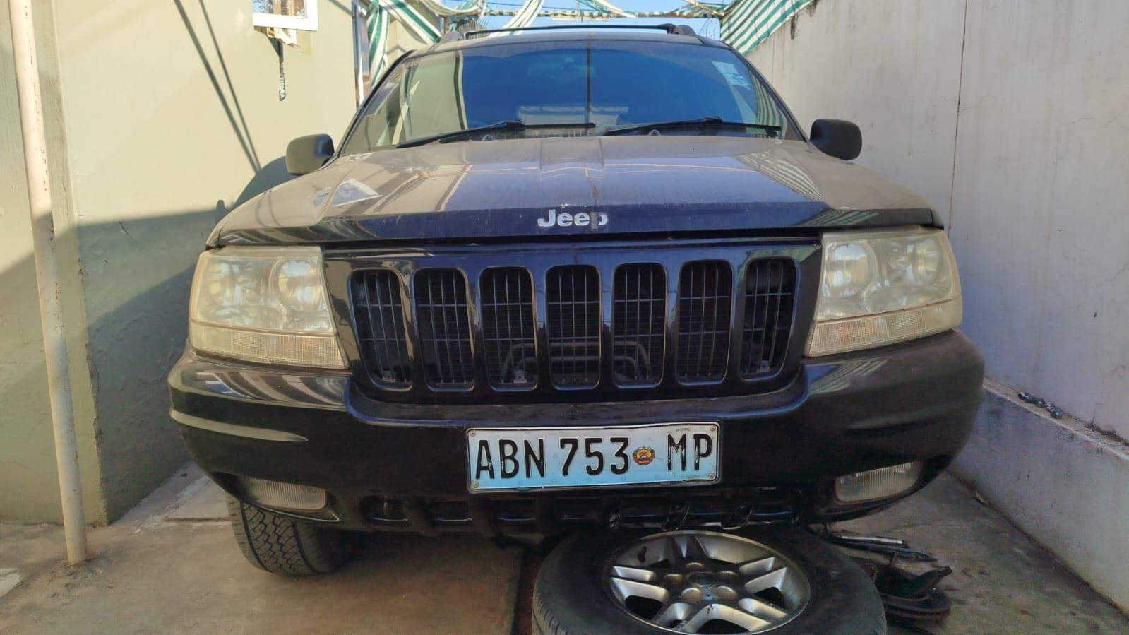 Jeep Grand Cherokee 2.70m - 2000 — image 1