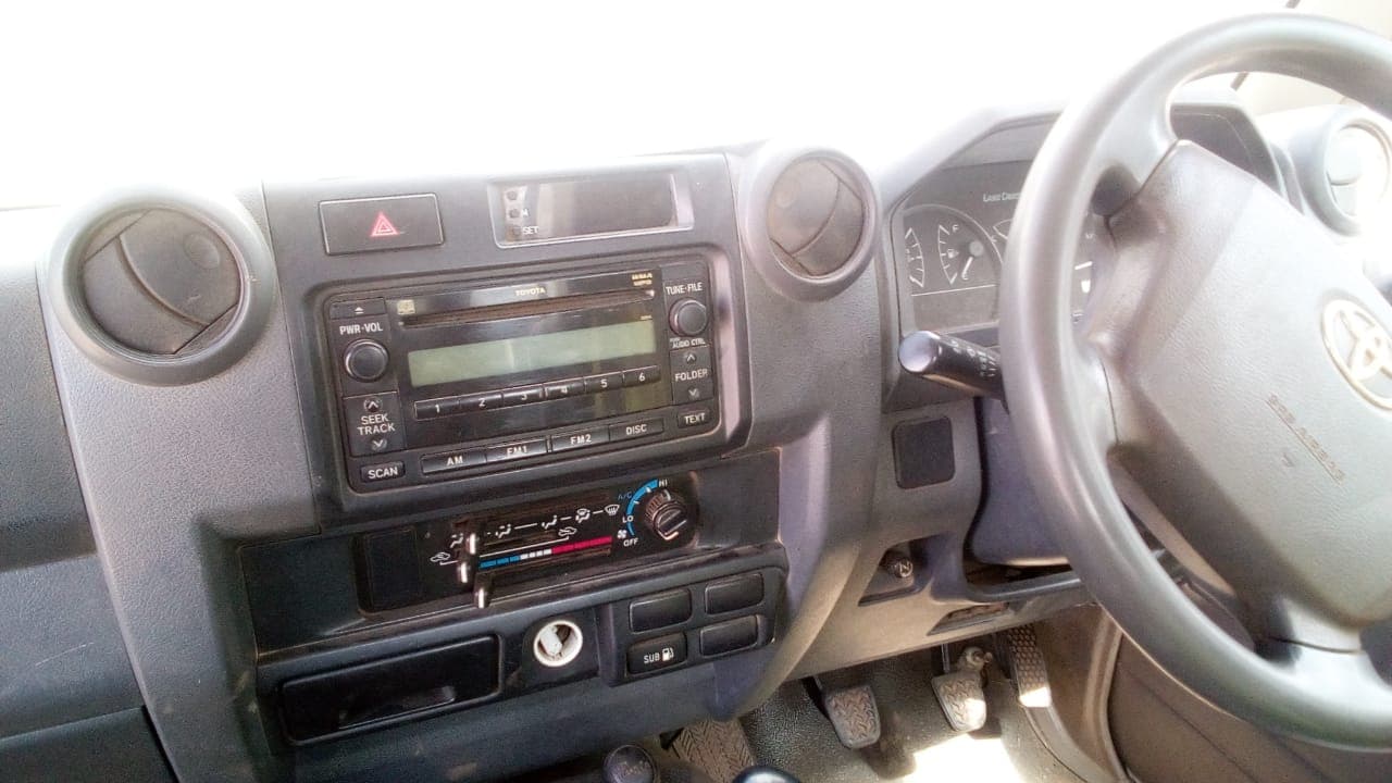 Toyota/Land Cruiser - 2013 — imagen 6