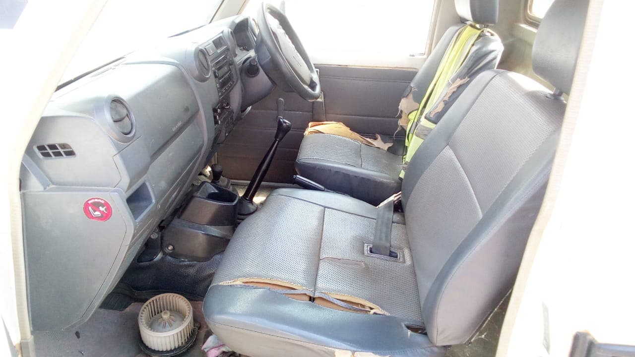 Toyota/Land Cruiser - 2013 — imagen 4