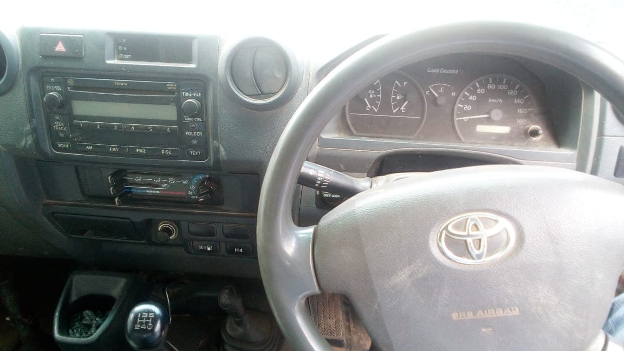 Toyota/Land Cruiser - 2013 — imagen 6