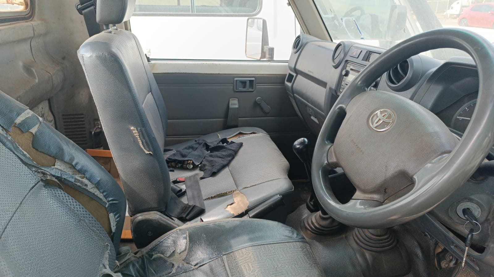Toyota/LandCruiser - 2013 — image 13