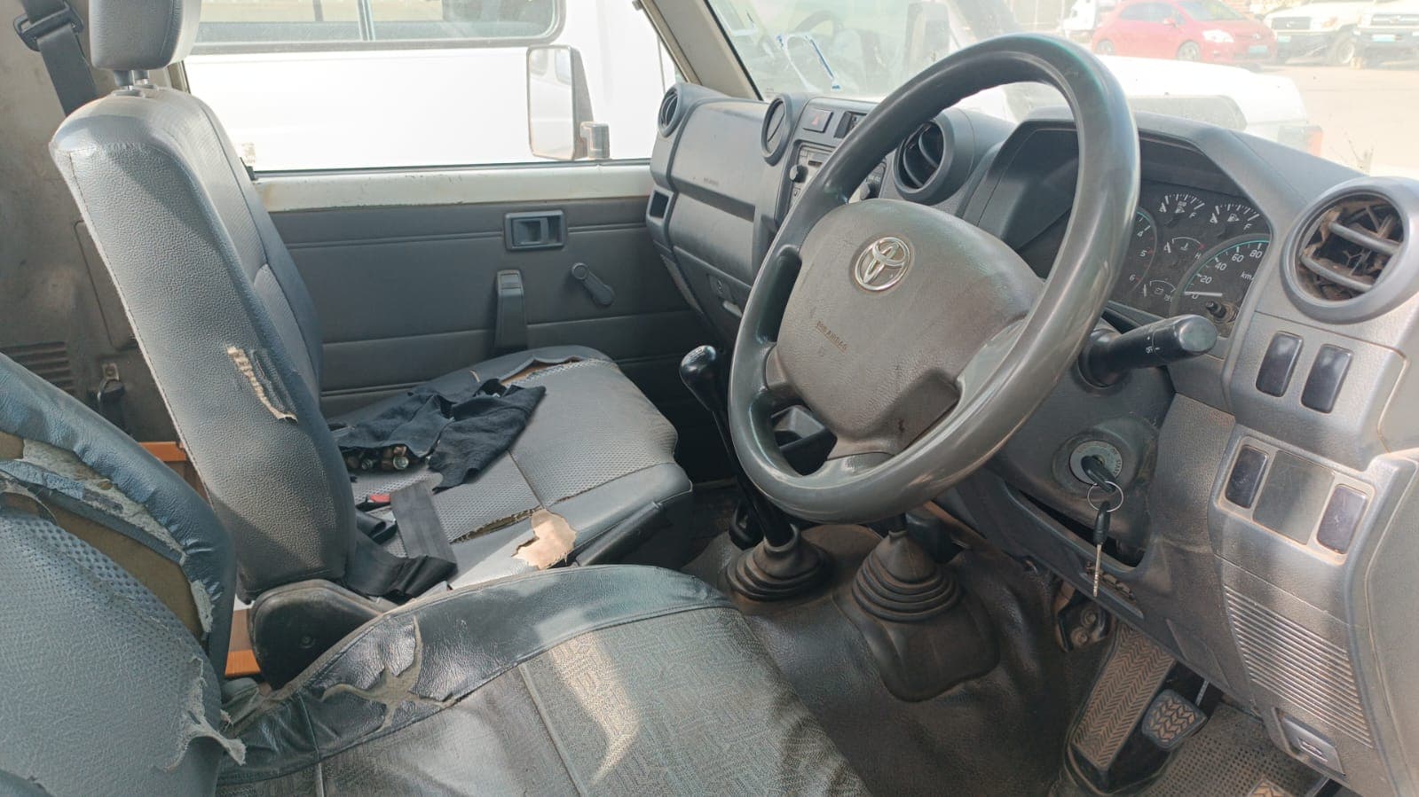 Toyota/LandCruiser - 2013 — image 15