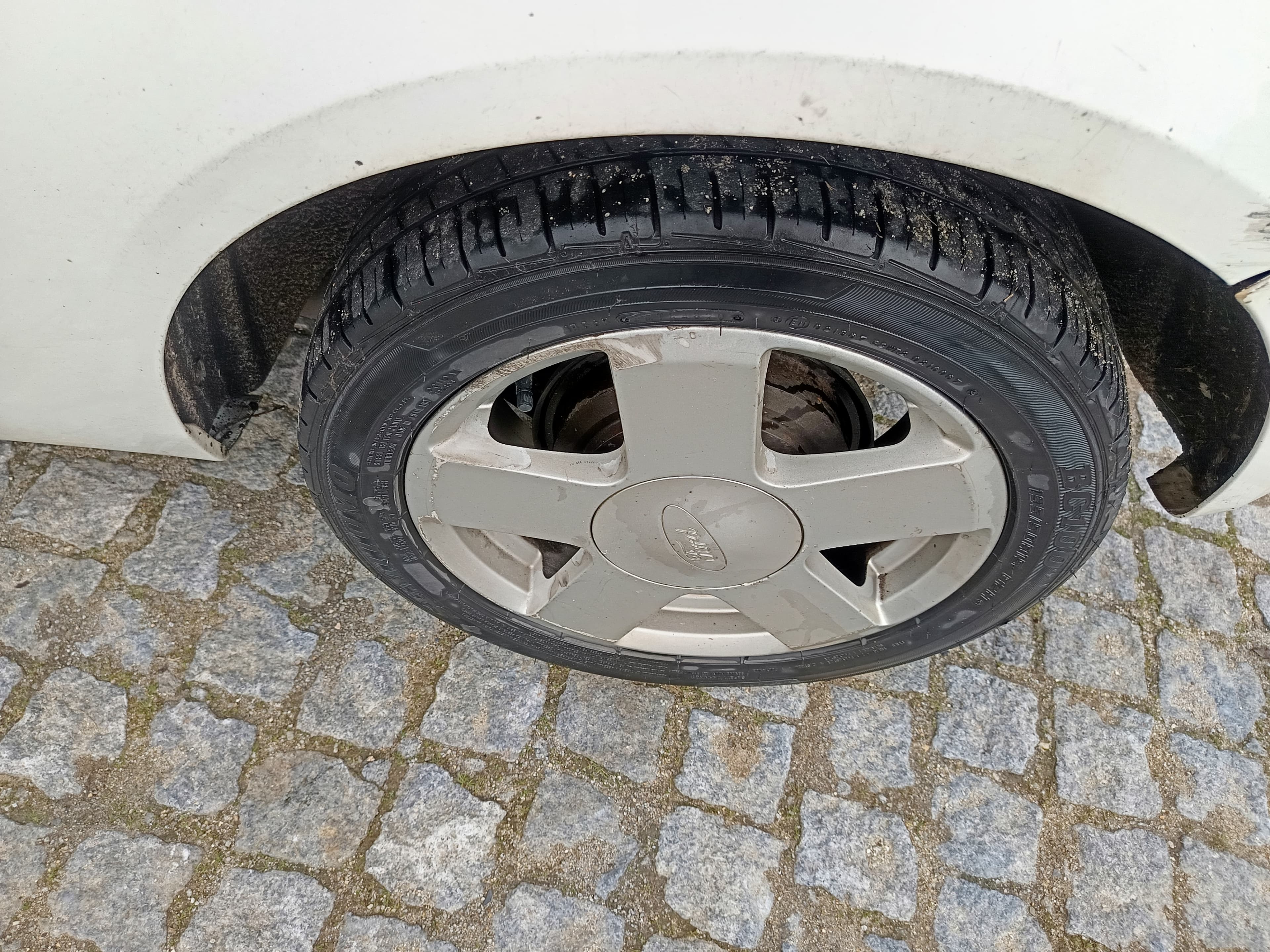 Ford Fiesta TDCI · Ano 2003 — imagem 15