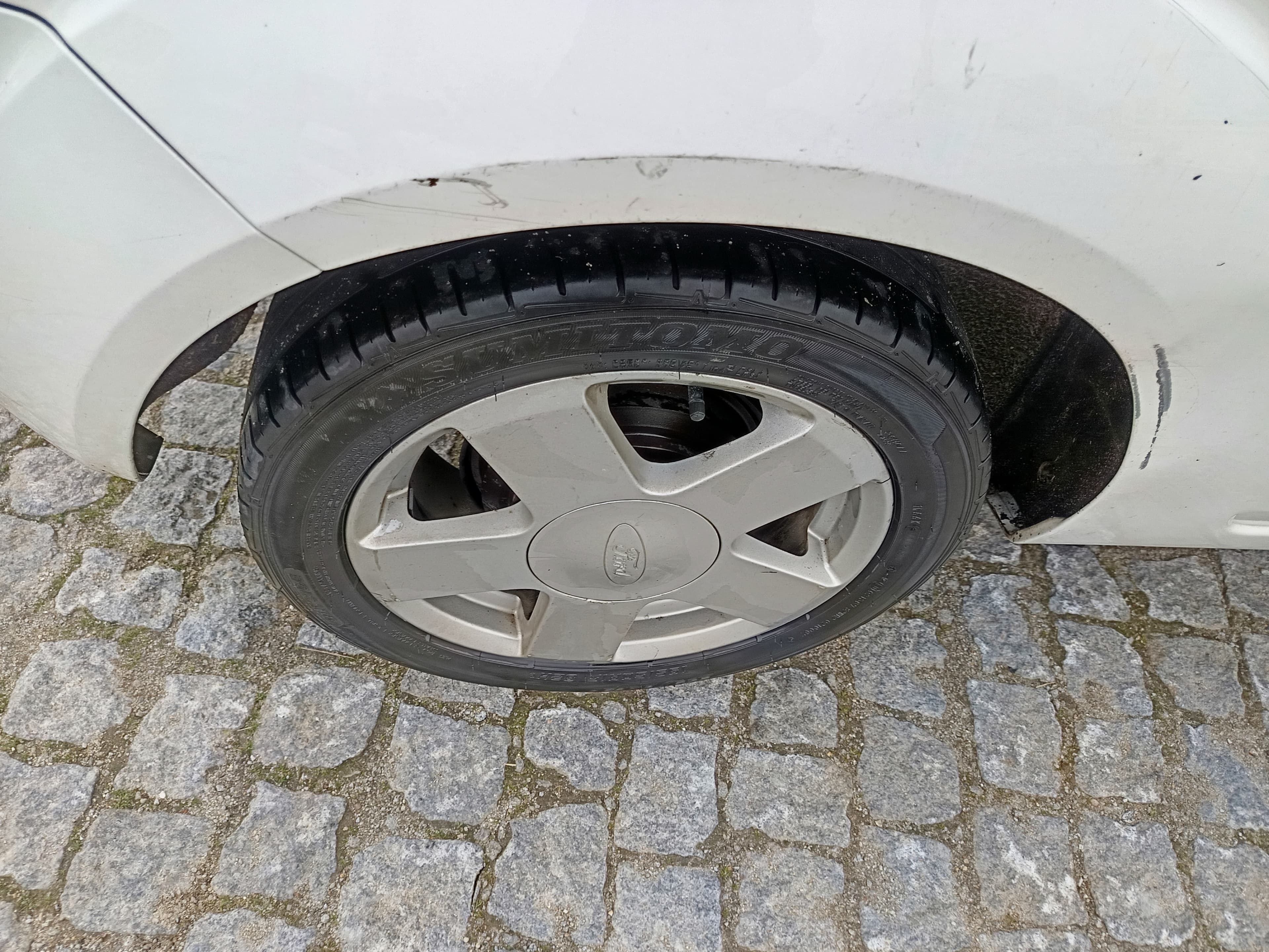 Ford Fiesta TDCI · Ano 2003 — imagem 14