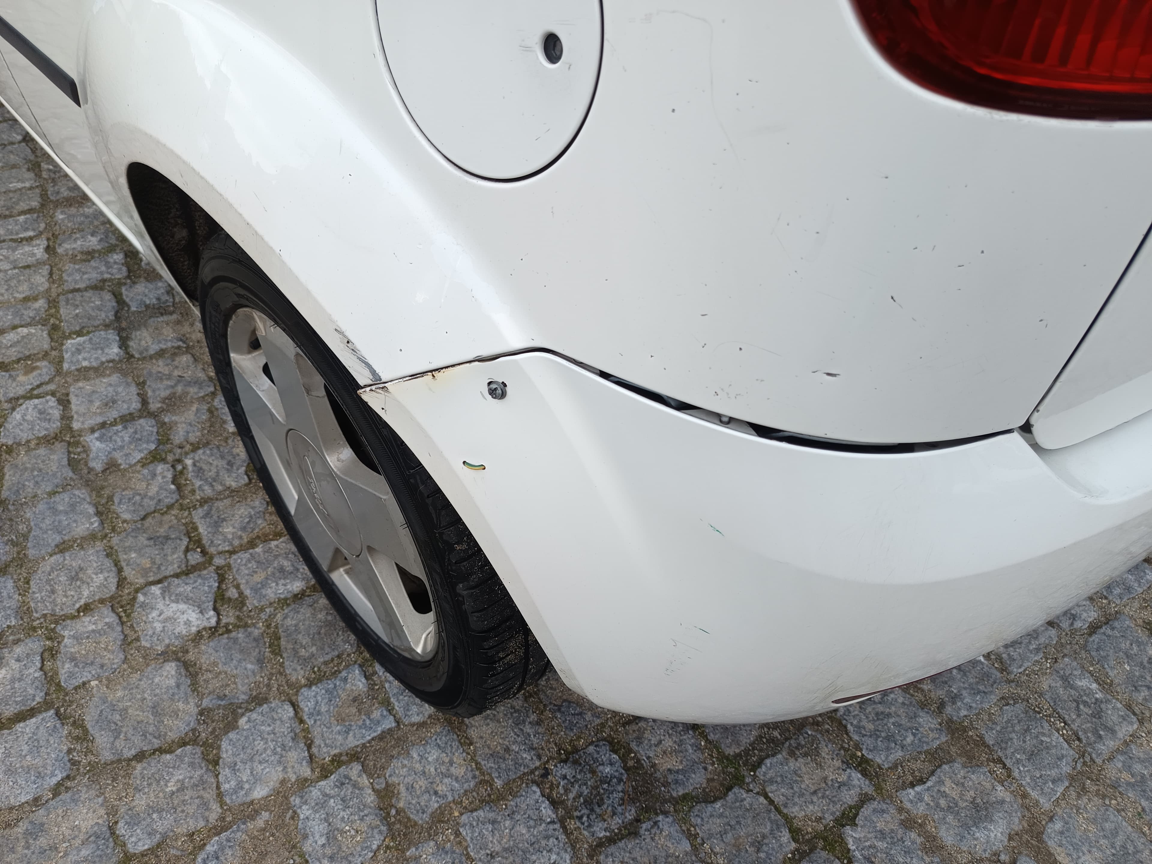 Ford Fiesta TDCI · Ano 2003 — imagem 11