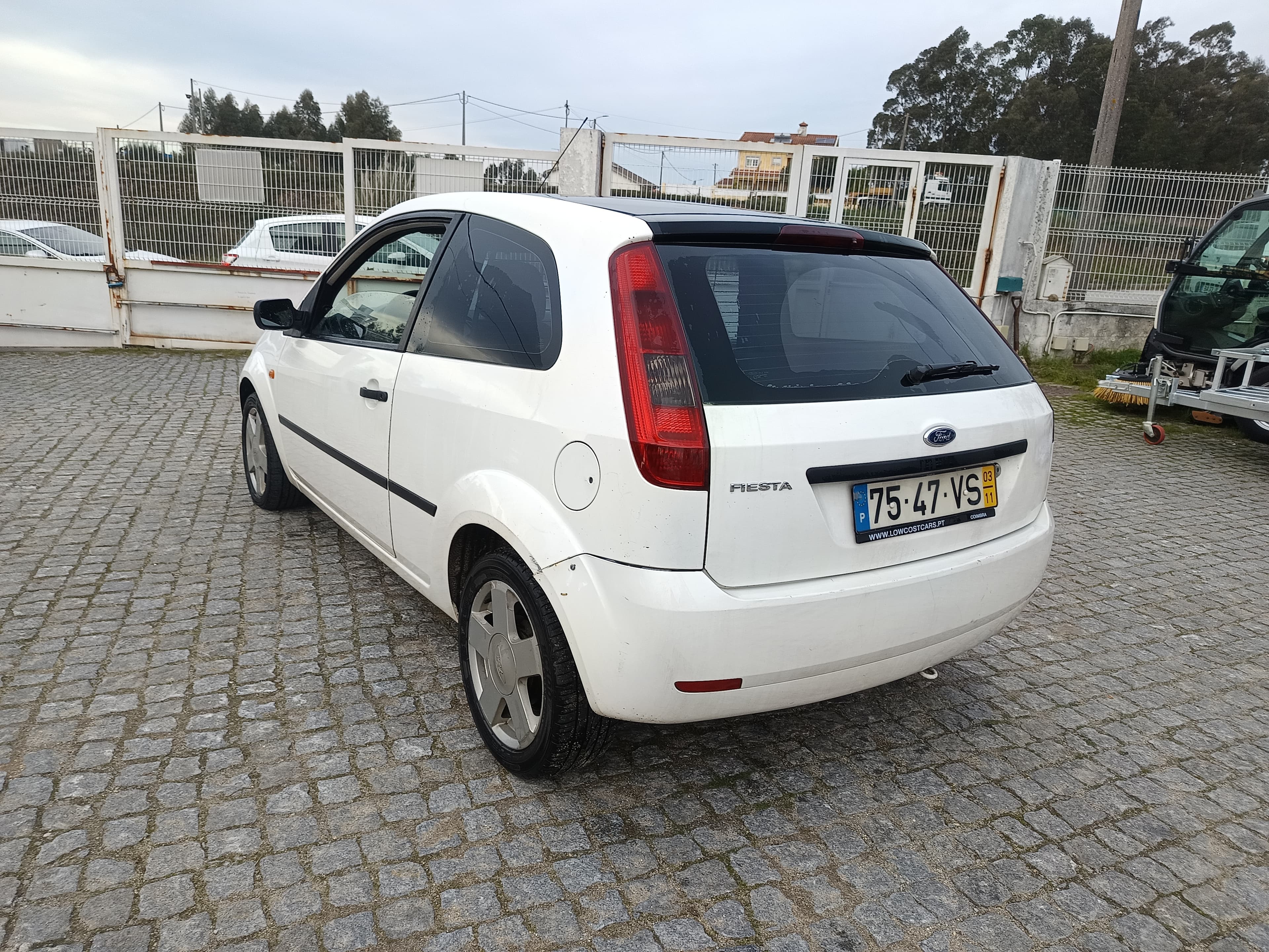 Ford Fiesta TDCI · Ano 2003 — imagem 6