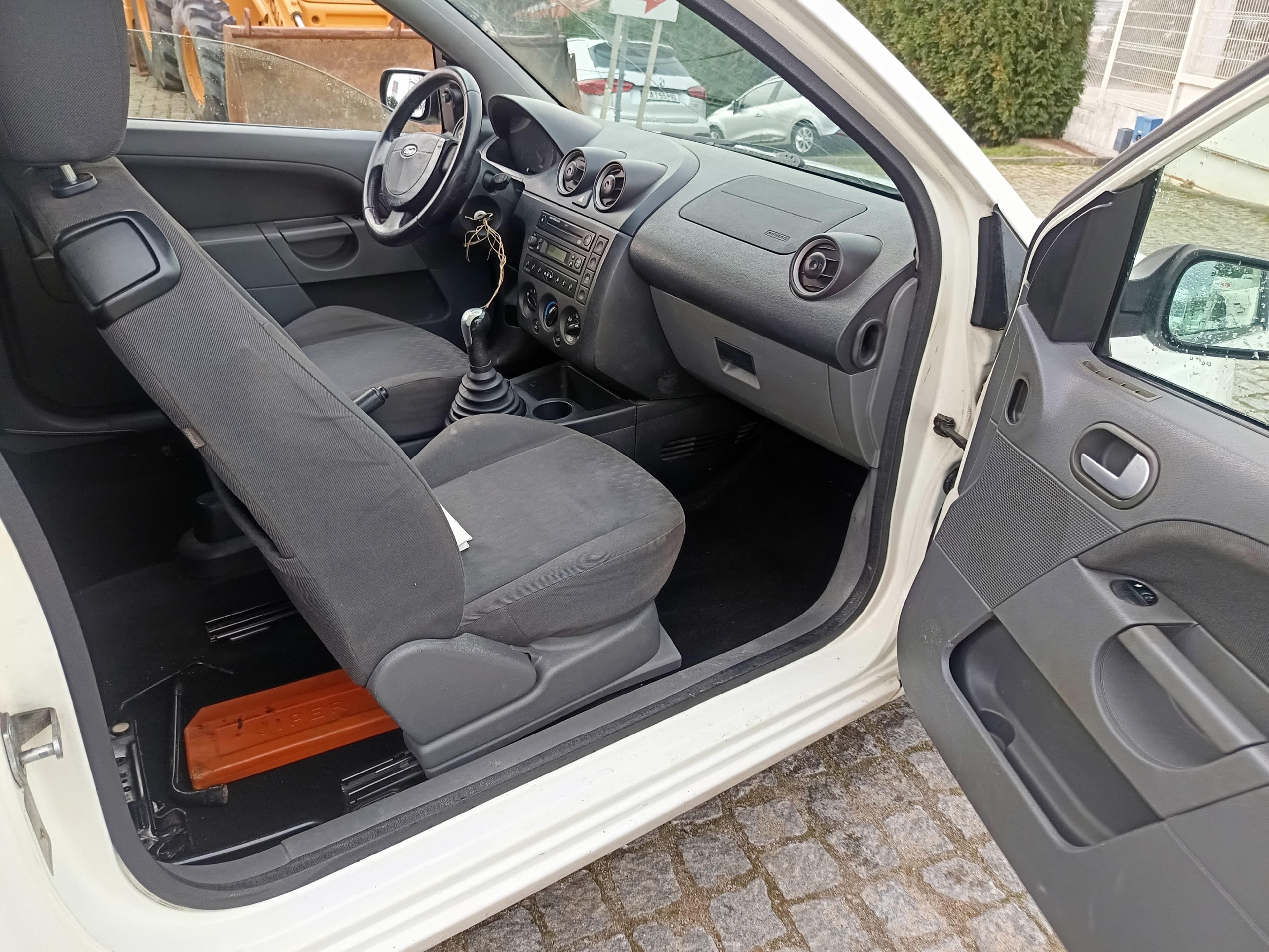 Ford Fiesta TDCI · Ano 2003 — imagem 20