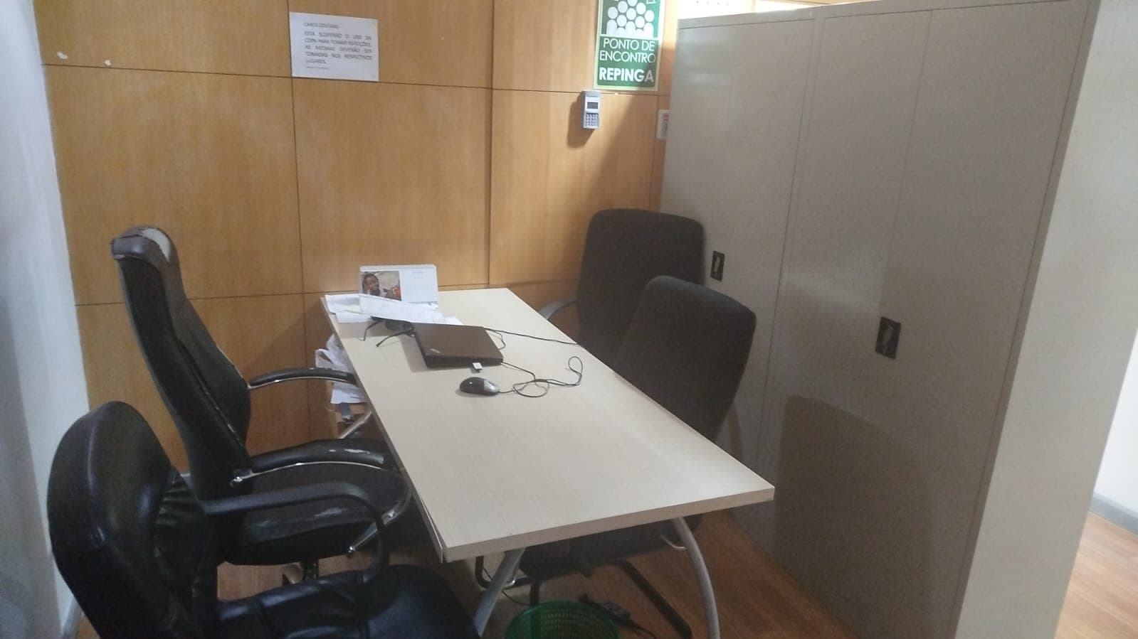 Mobiliário de escritório — imagem 1