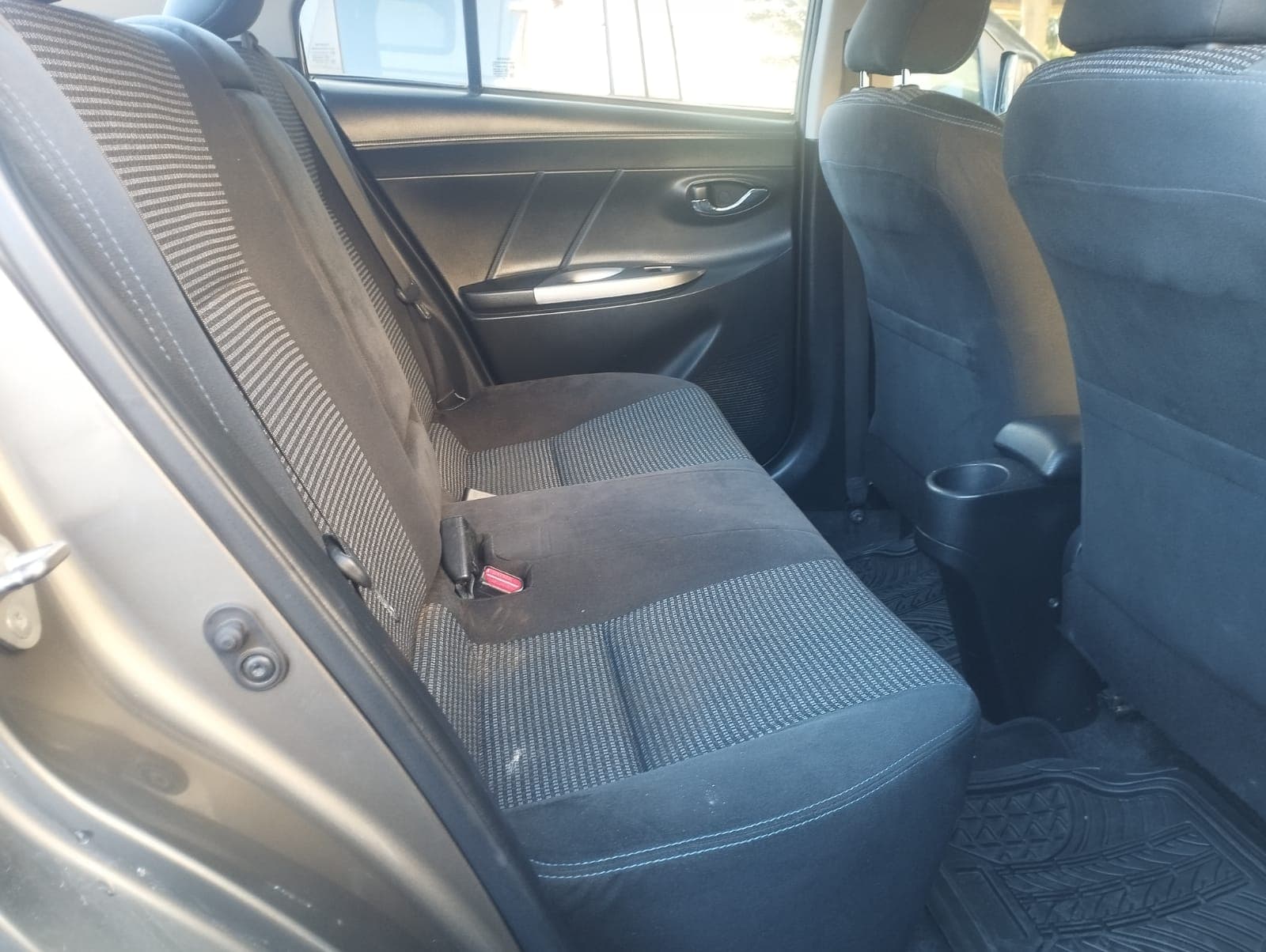 Toyota/Yaris - 2015 — imagem 5