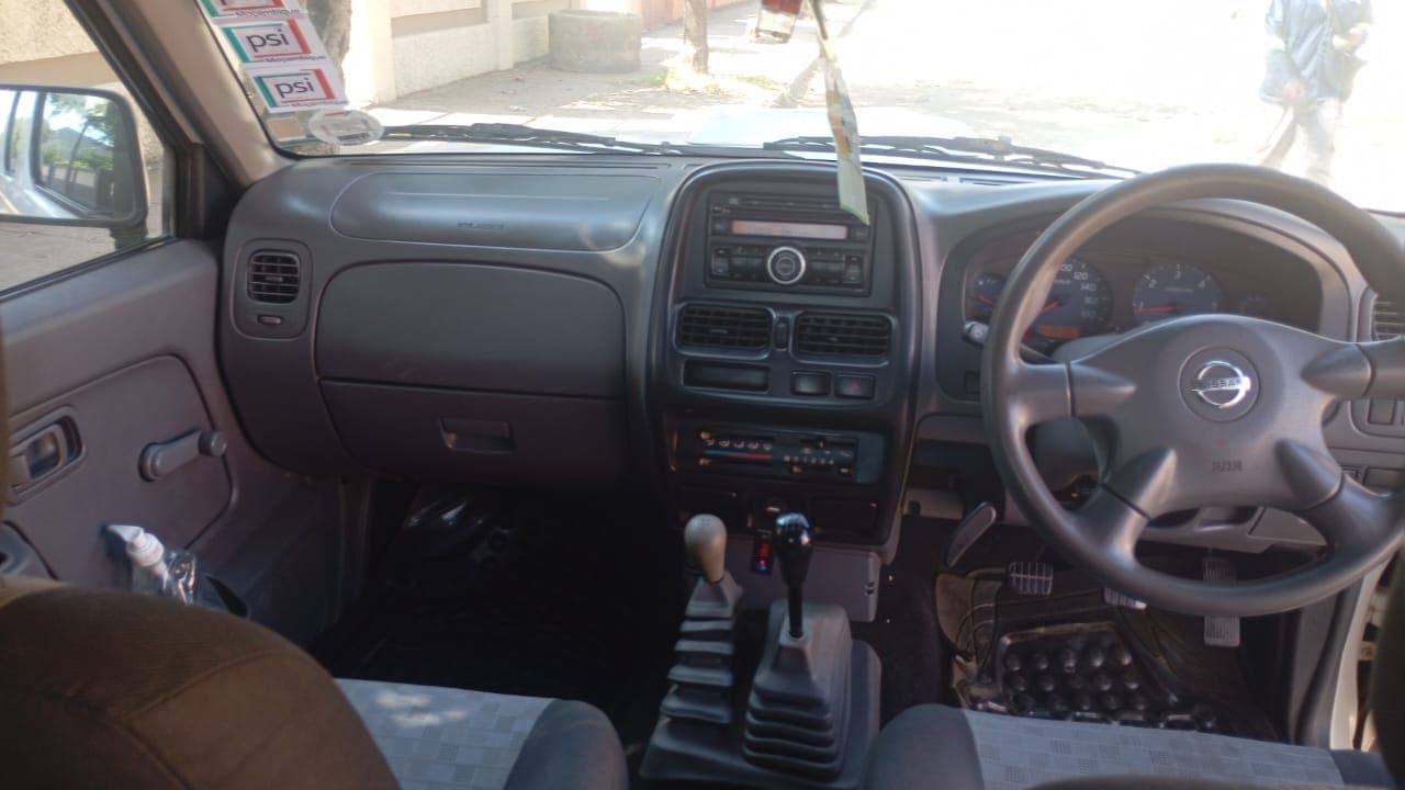 Nissan/Hardbody NP300 - 2017 — image 18