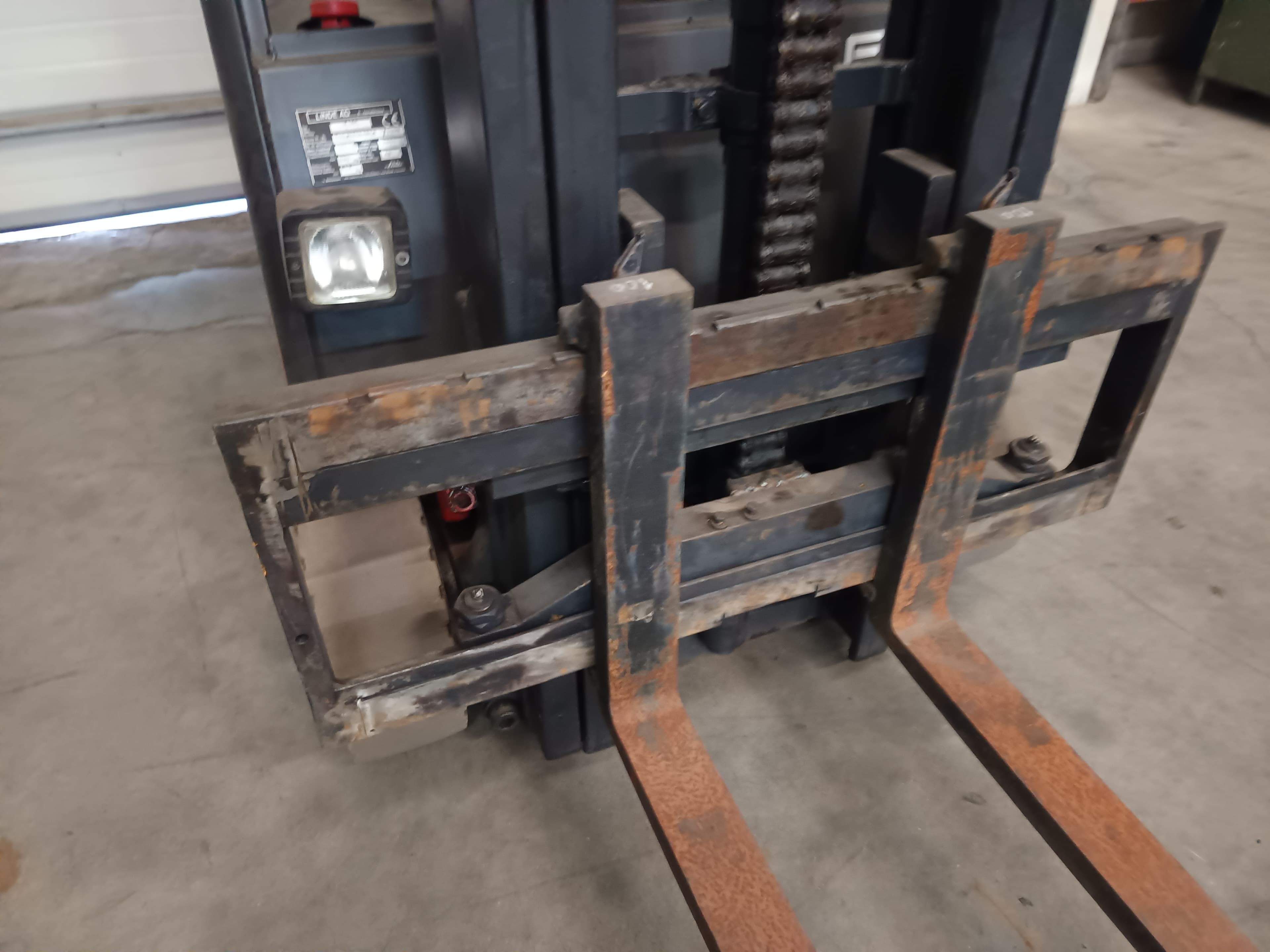 Linde Forklift — image 5