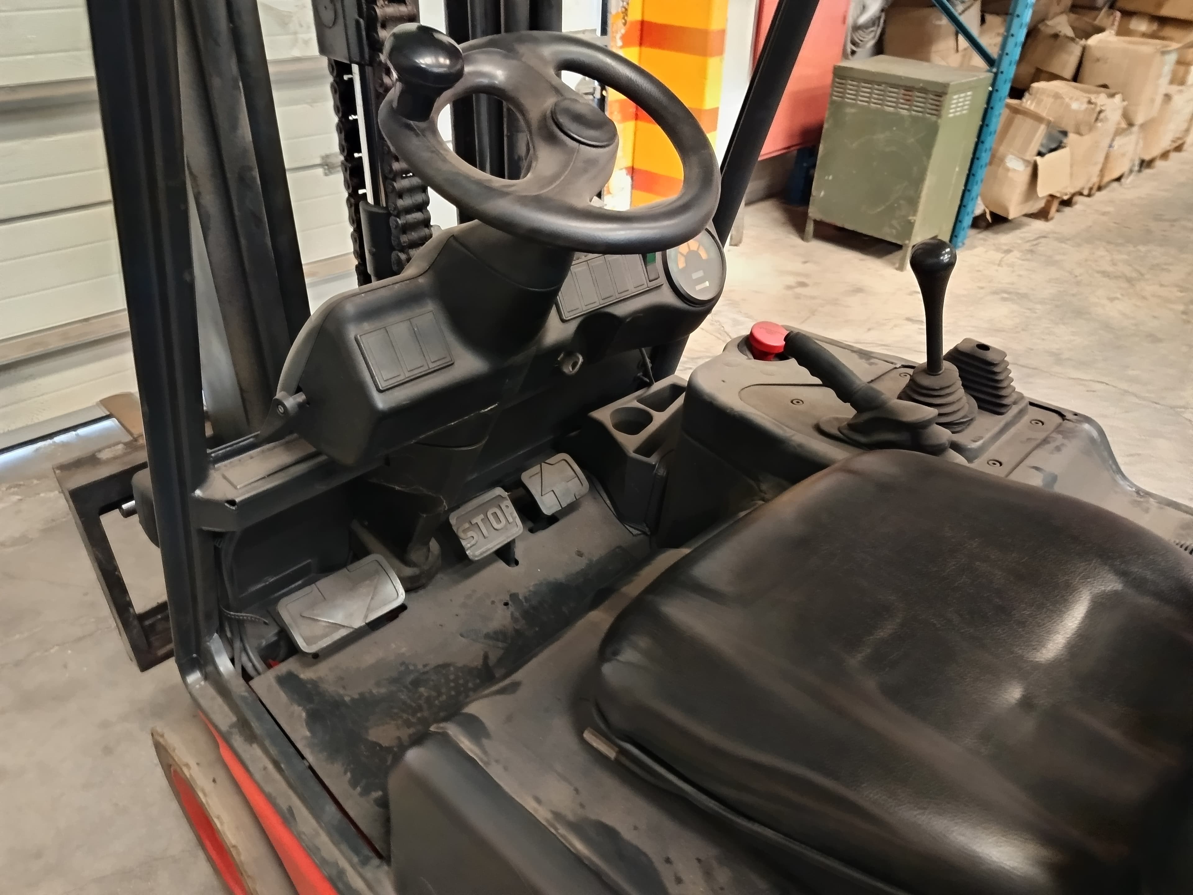 Linde Forklift — image 9