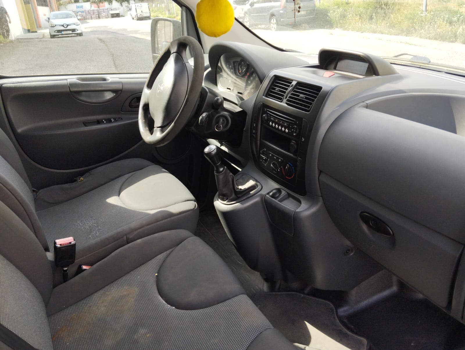 Peugeot Expert · Ano 2014 — imagem 15