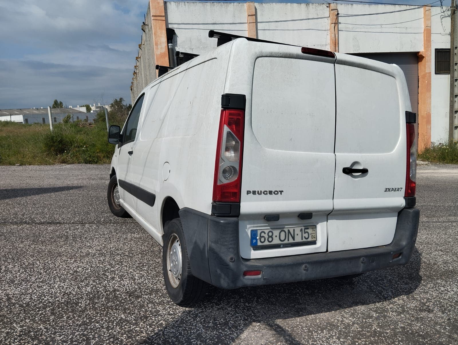 Peugeot Expert · Ano 2014 — imagem 6