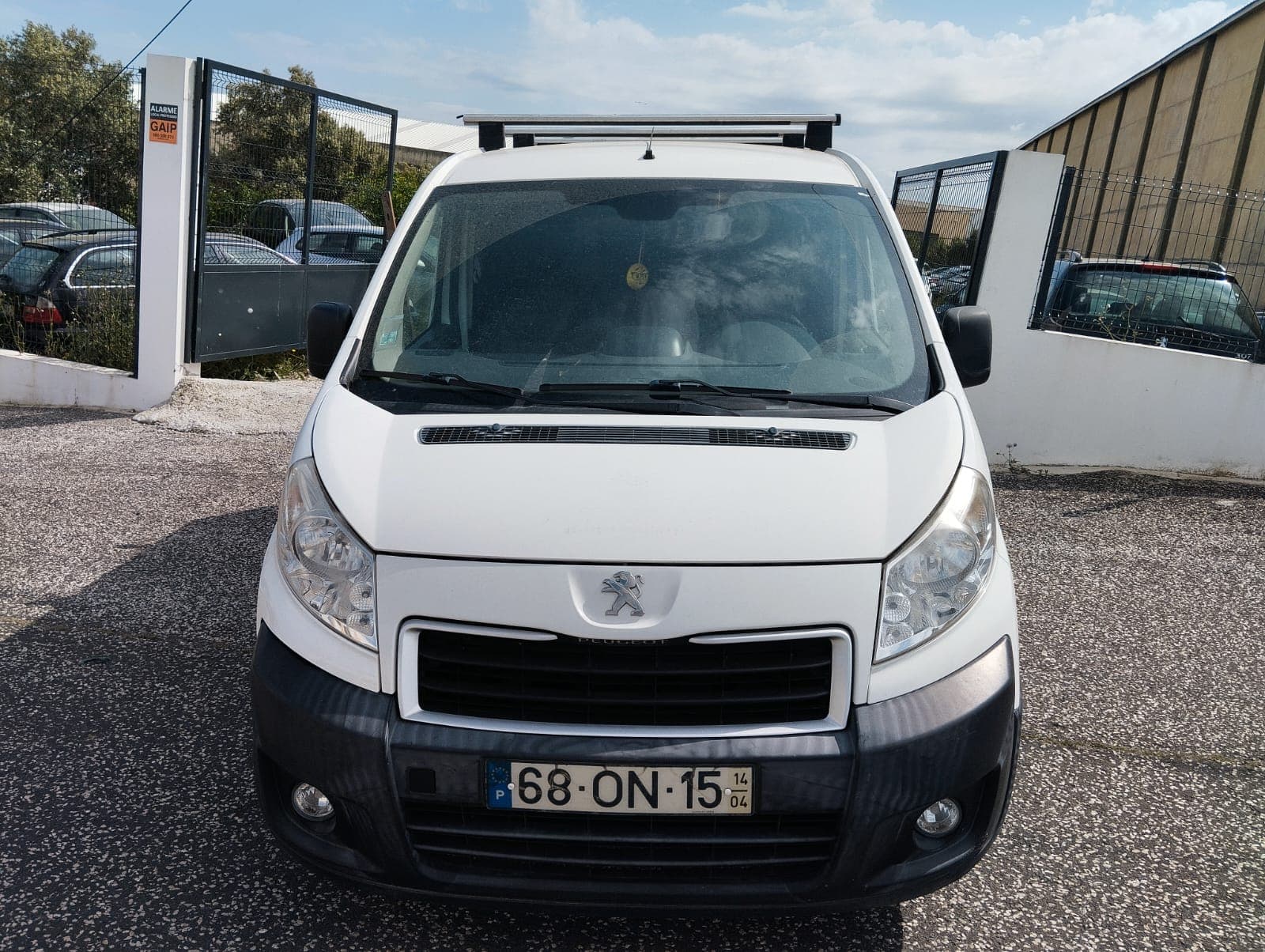 Peugeot Expert · Ano 2014 — imagem 2