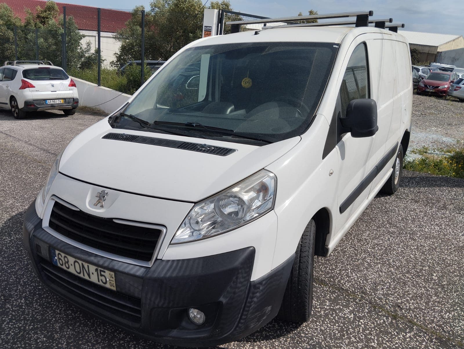 Peugeot Expert · Ano 2014 — imagem 3