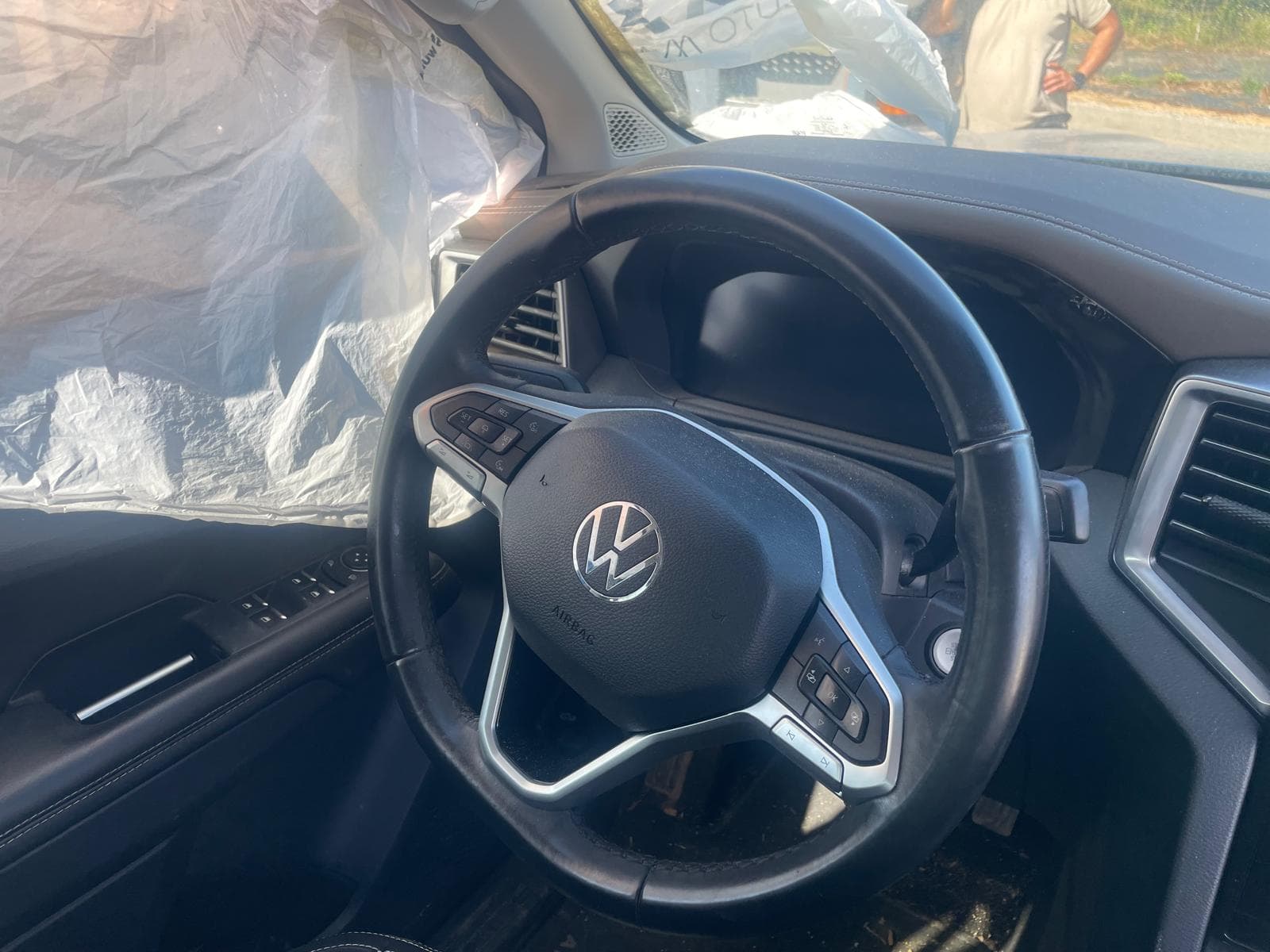 Volkswagen Amarok · Ano 2023 — imagem 9