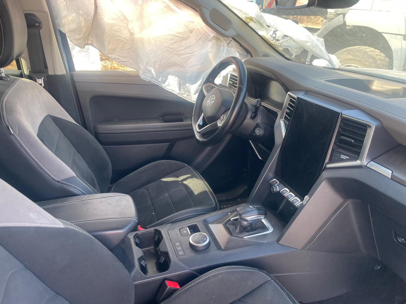 Volkswagen Amarok · Ano 2023 — imagem 8