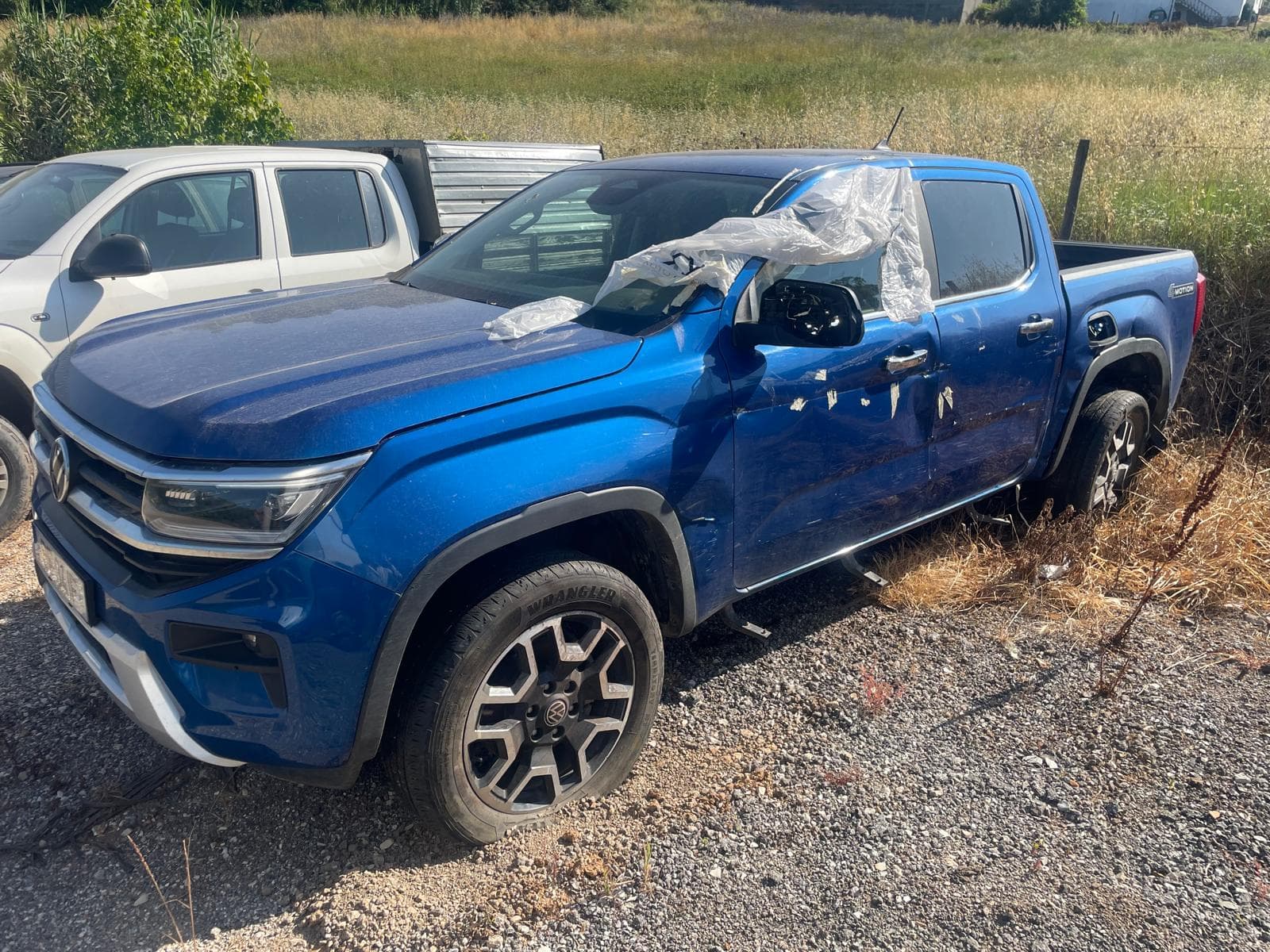 Volkswagen Amarok · Ano 2023 — imagem 3