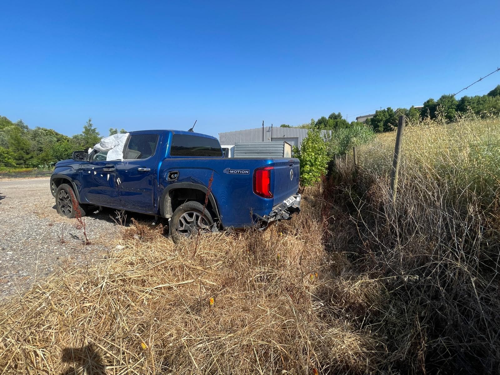 Volkswagen Amarok · Ano 2023 — imagem 4