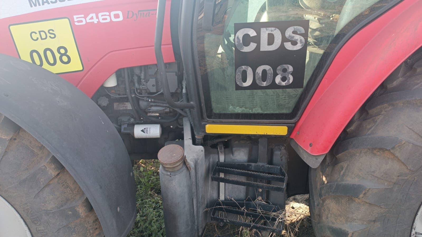 Massey Ferguson 5460 — imagen 2