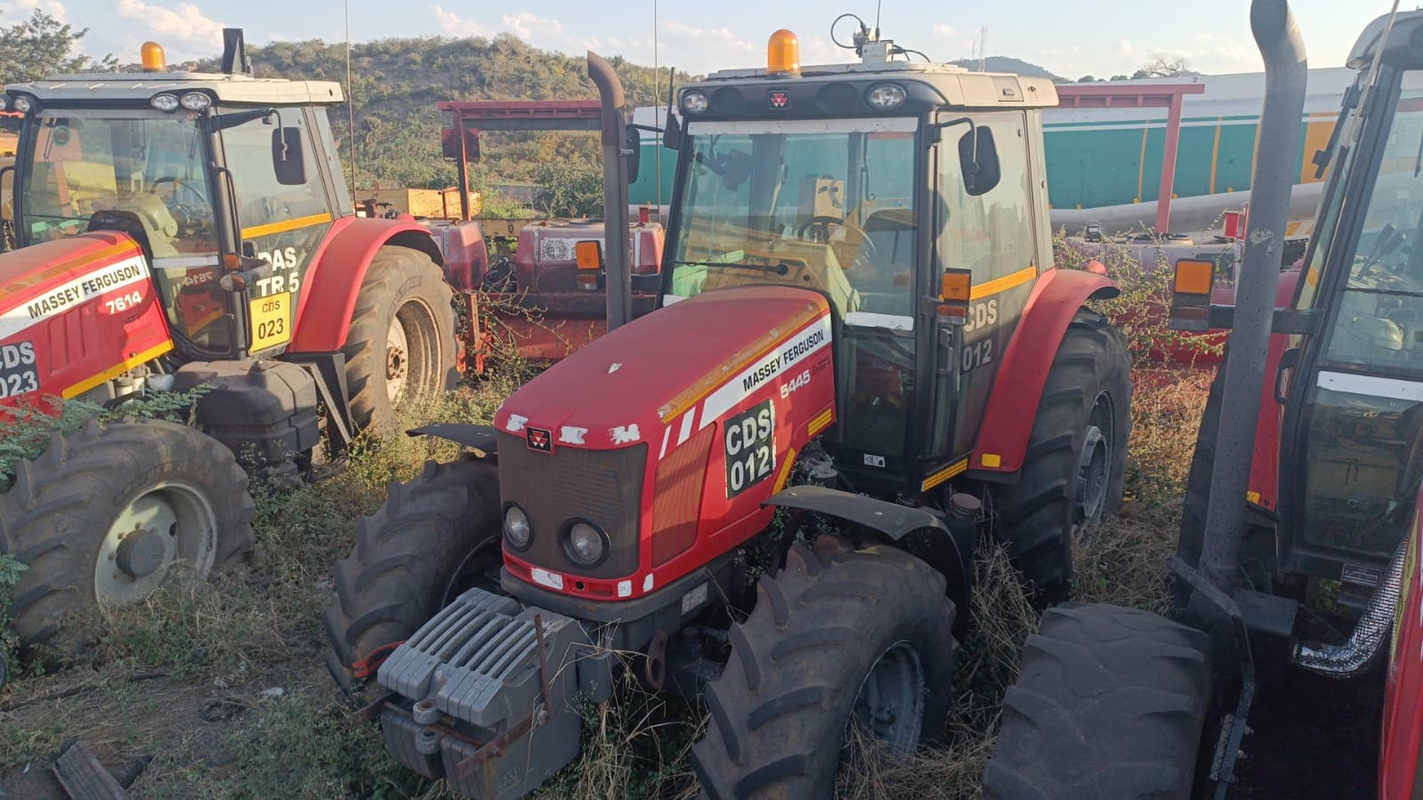 Massey Ferguson 5445 — imagem 2
