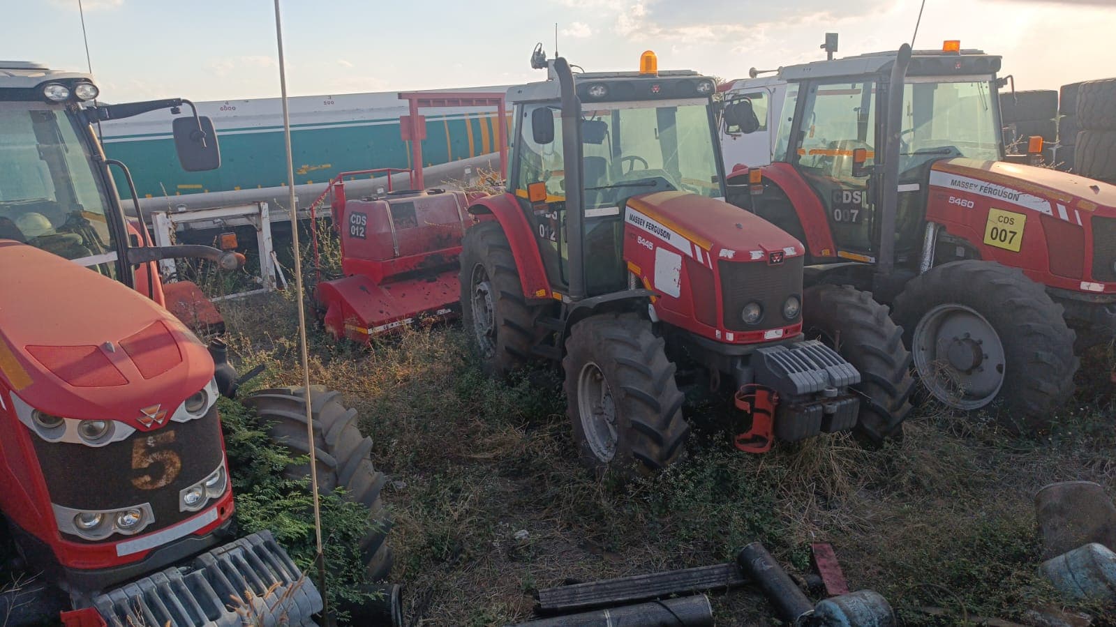Massey Ferguson 5445