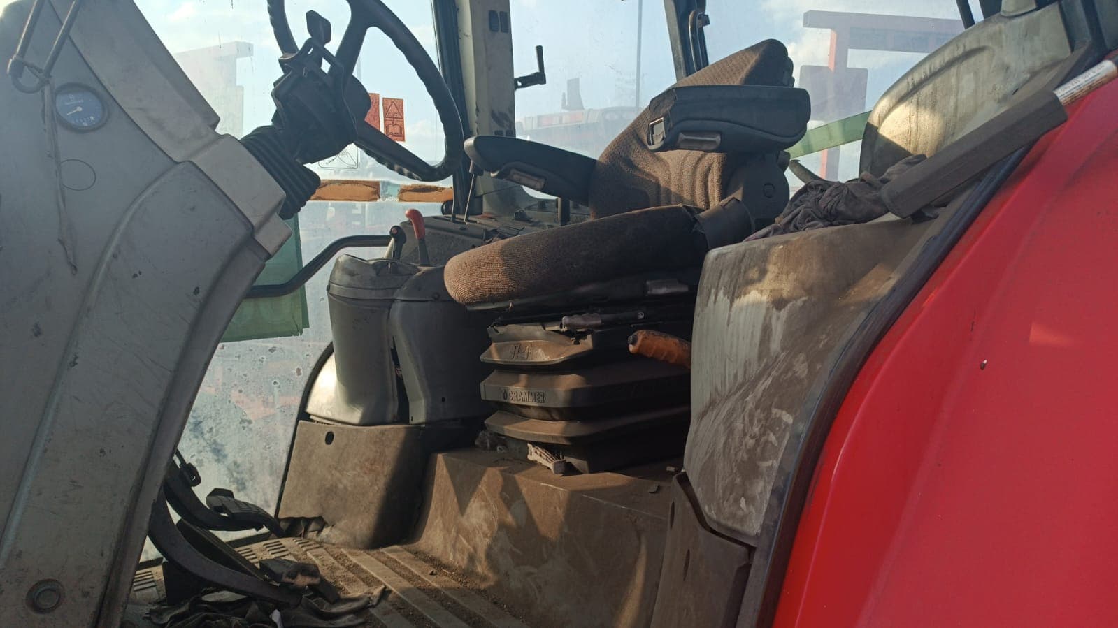 Massey Ferguson 5460 — imagem 4