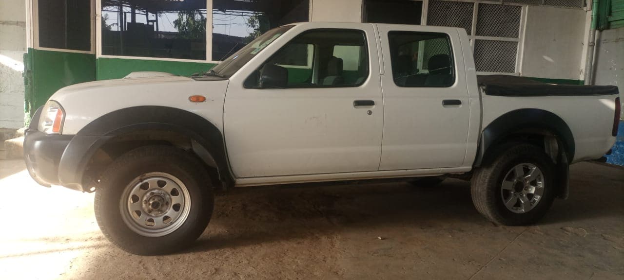 Nissan Hardbody — imagem 7